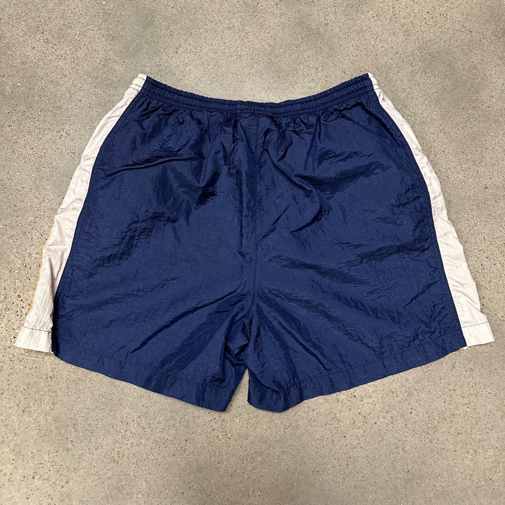Adidas × Vintage Vintage 90s Adidas Three Stripes Nylon Shorts Size US 32 / EU 48 - 3 Thumbnail