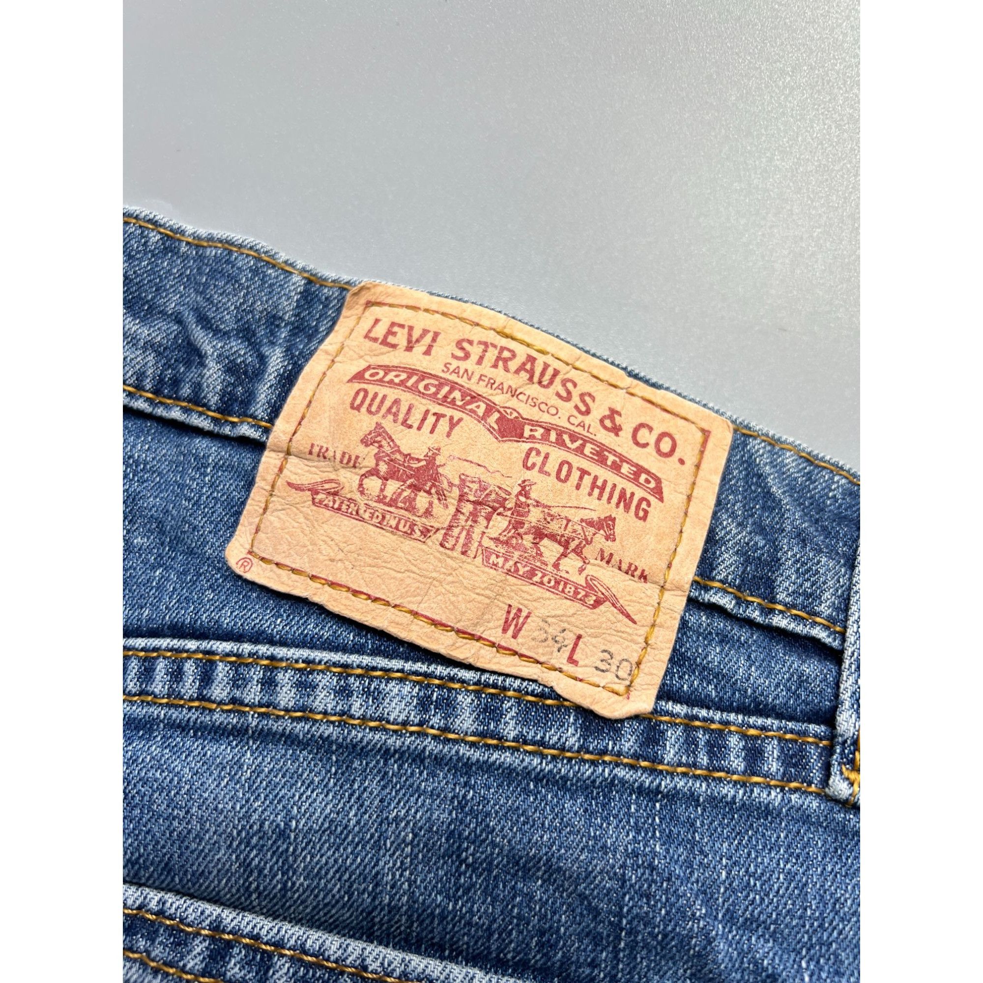 Levi's Vintage Clothing Levi’s Vintage Distressed Denim Jeans Pants (Y1048) Size US 34 / EU 50 - 15 Thumbnail