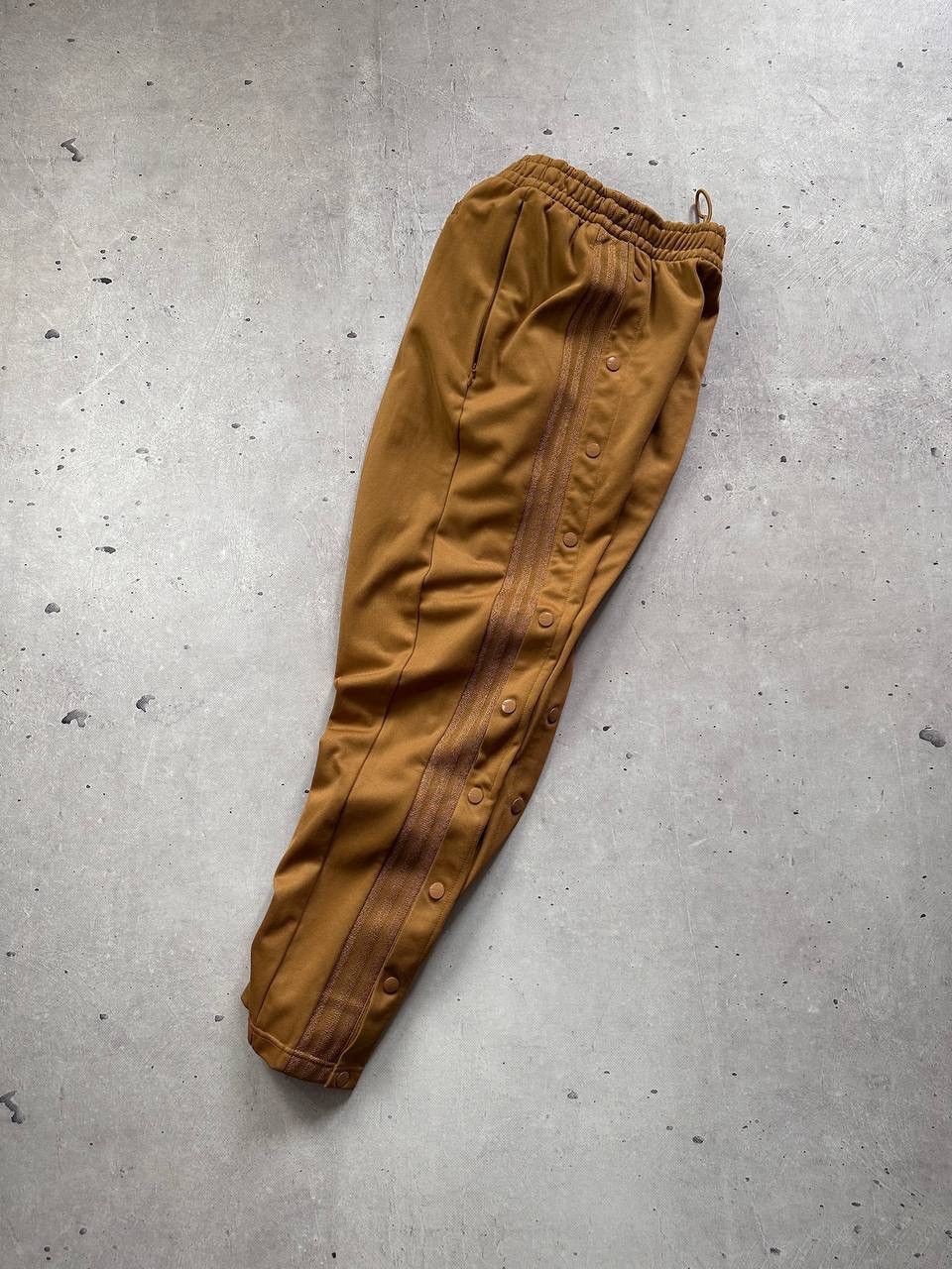 Adidas × Ivy Park Adidas & Ivy Park Track Pants 3 Stripes Casual Y2K SK8 Size US 32 / EU 48 - 1 Thumbnail
