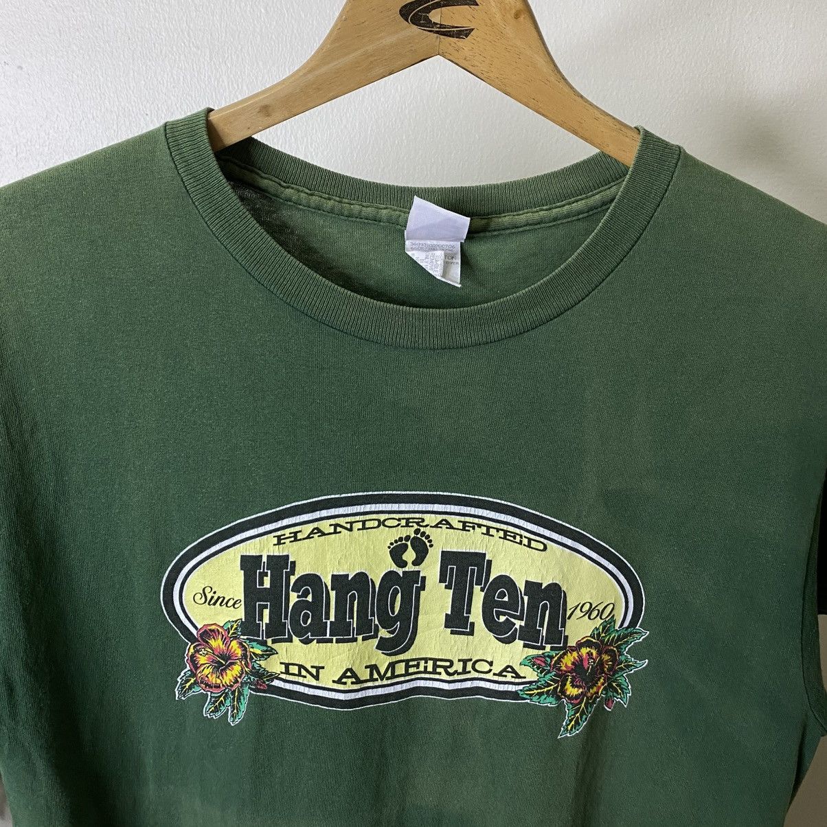 Hang Ten Vintage 2000s Hang Ten Surf Faded Green T Shirt Size US M / EU 48-50 / 2 - 2 Thumbnail