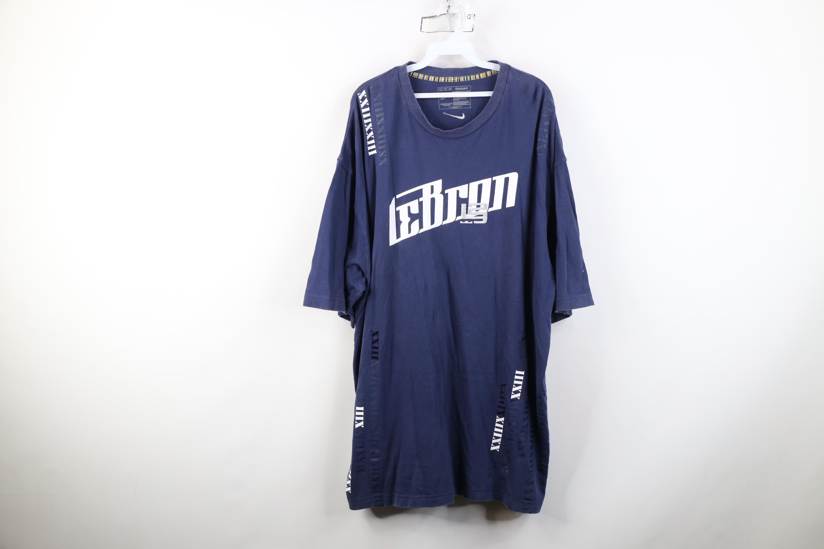 Nike Vintage Y2K Nike Lebron James L23 Short Sleeve T-Shirt Blue Size US XXL / EU 58 / 5 - 1 Thumbnail