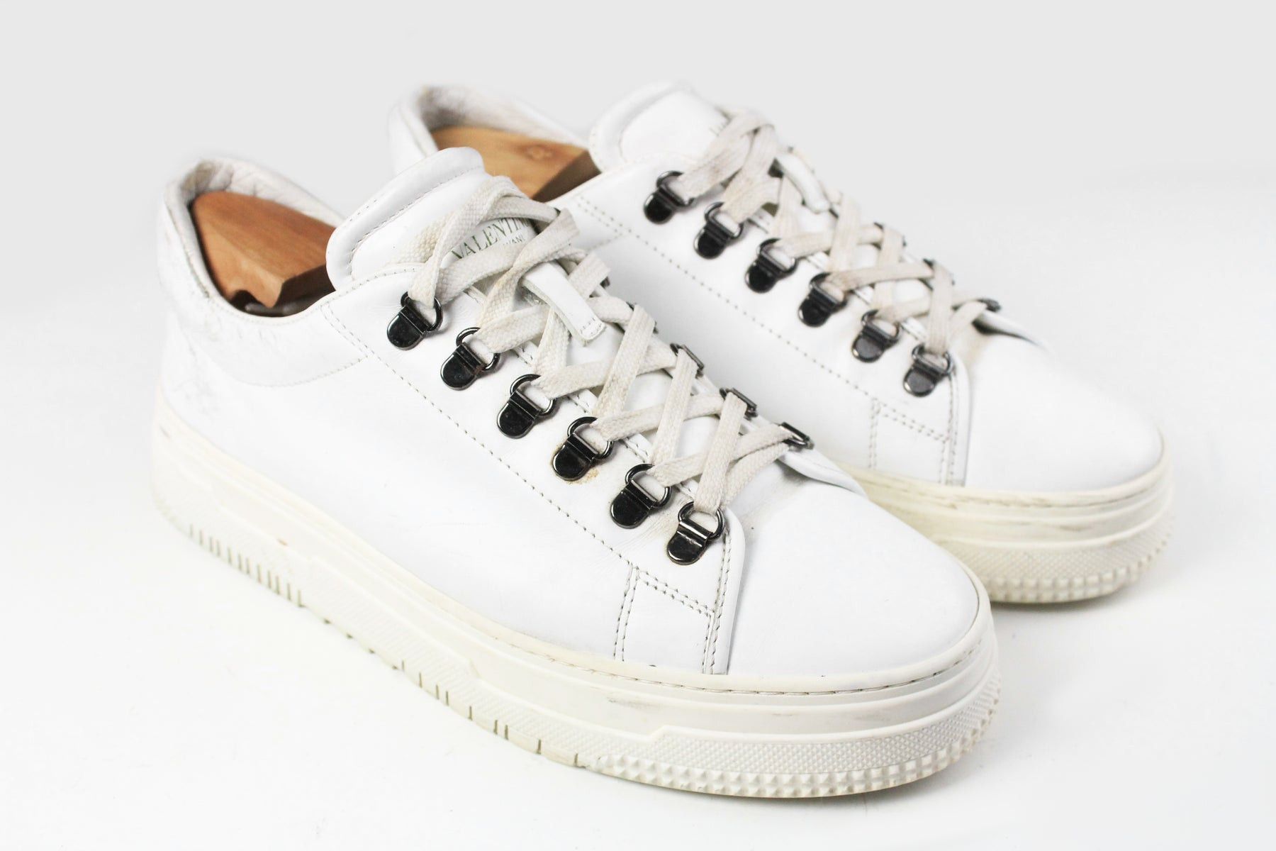 Valentino Valentino Sneakers EUR 41 Size US 8 / EU 41 - 1 Thumbnail