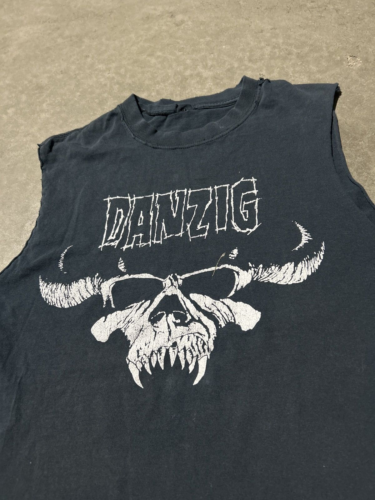 Band Tees Vintage danzig faded tank top band tee shirt Size US S / EU 44-46 / 1 - 6 Thumbnail