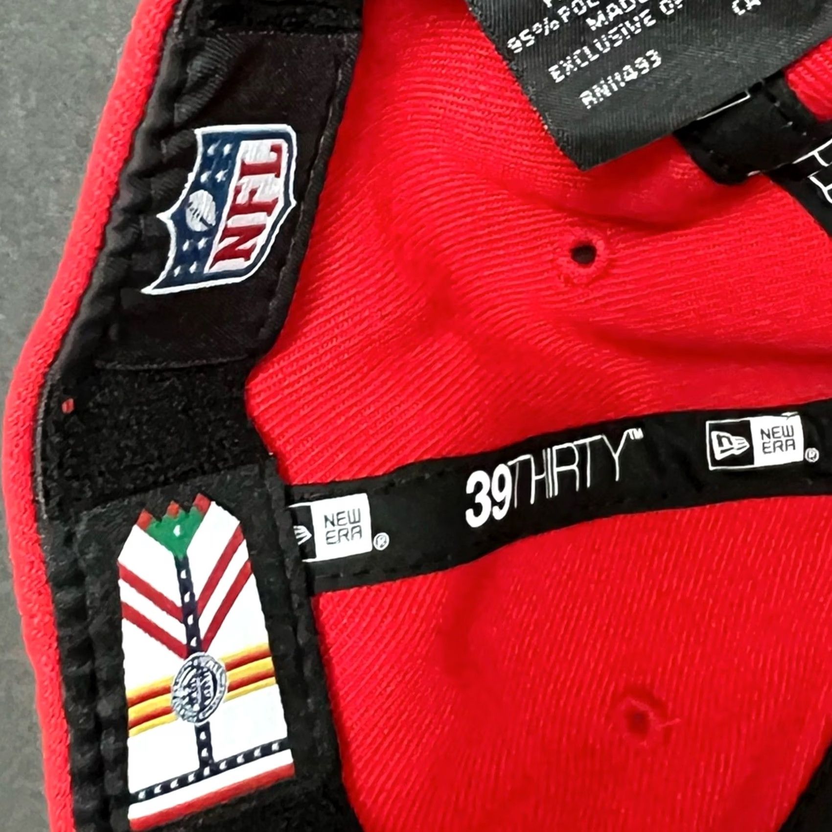 New Era VINTAGE Tampa Bay Buccaneers 2019 NFL Draft Hat Fitted New Era 39Thirty S/M NWOT Red 5 Panel Men M Size ONE SIZE - 8 Thumbnail