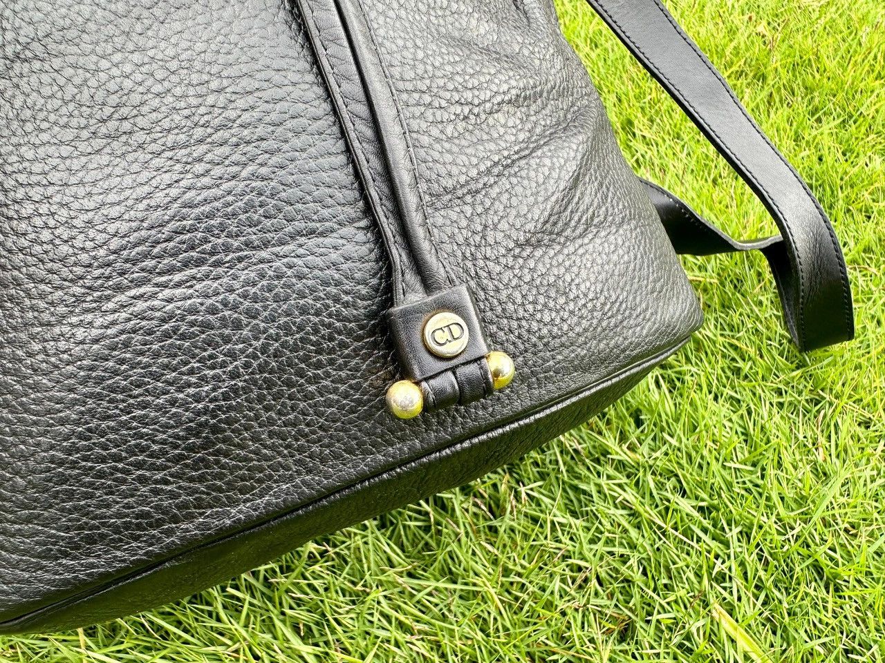 Dior Authentic Christian Dior Leather Drawstring Bucket Bag Size ONE SIZE - 10 Thumbnail