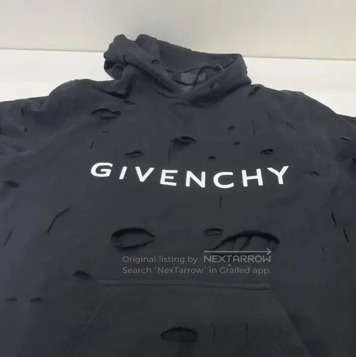 Givenchy Givenchy SS23 Logo Distressed Drawstring Hoodie. Size US XS / EU 42 / 0 - 6 Thumbnail