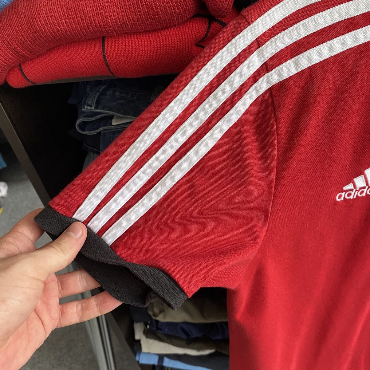 Adidas Mens Adidas Manchester United 2021 Red Home jersey Size US S / EU 44-46 / 1 - 7 Thumbnail