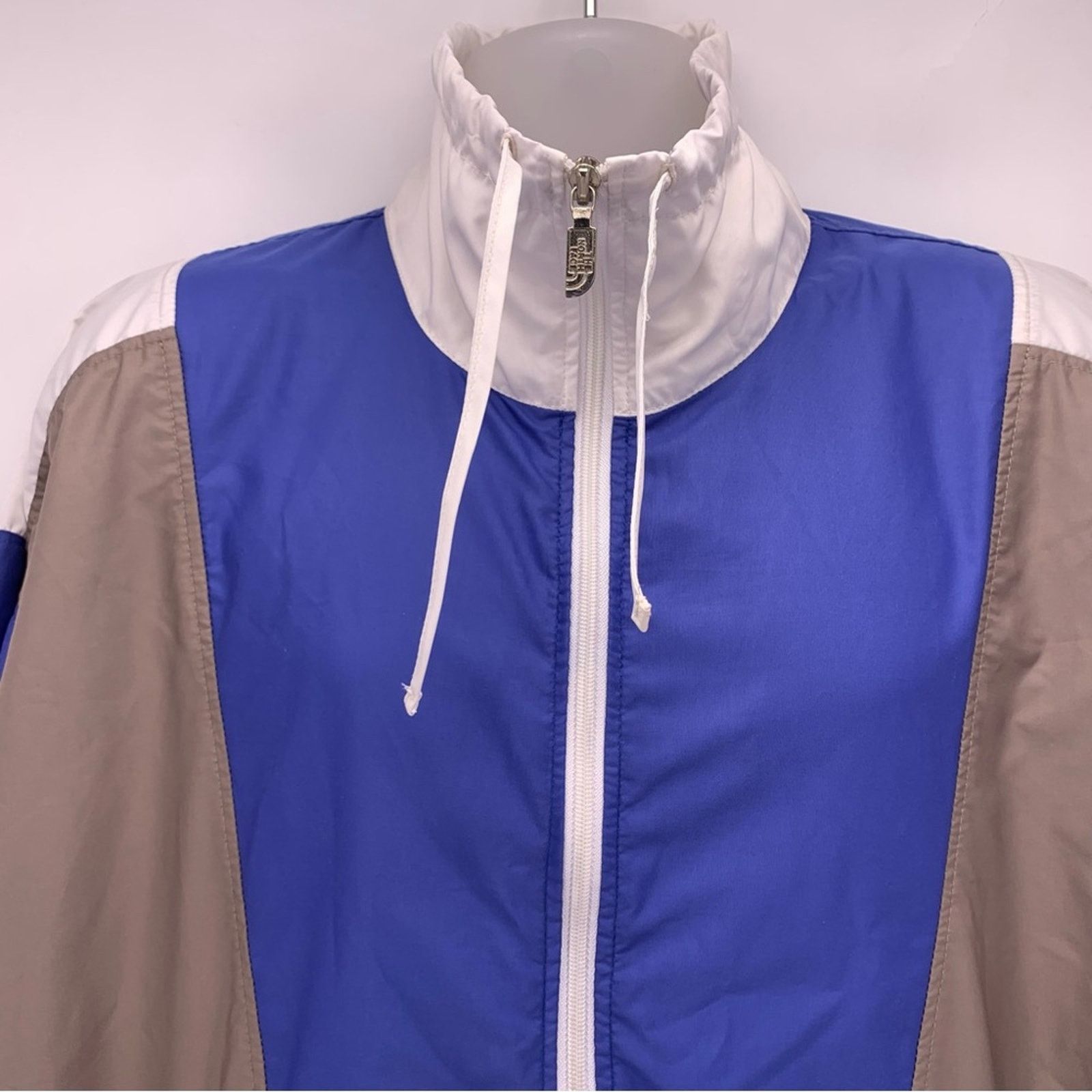 The North Face VINTAGE The North Face Packable Windbreaker Jacket Size M Size M / US 6-8 / IT 42-44 - 3 Thumbnail