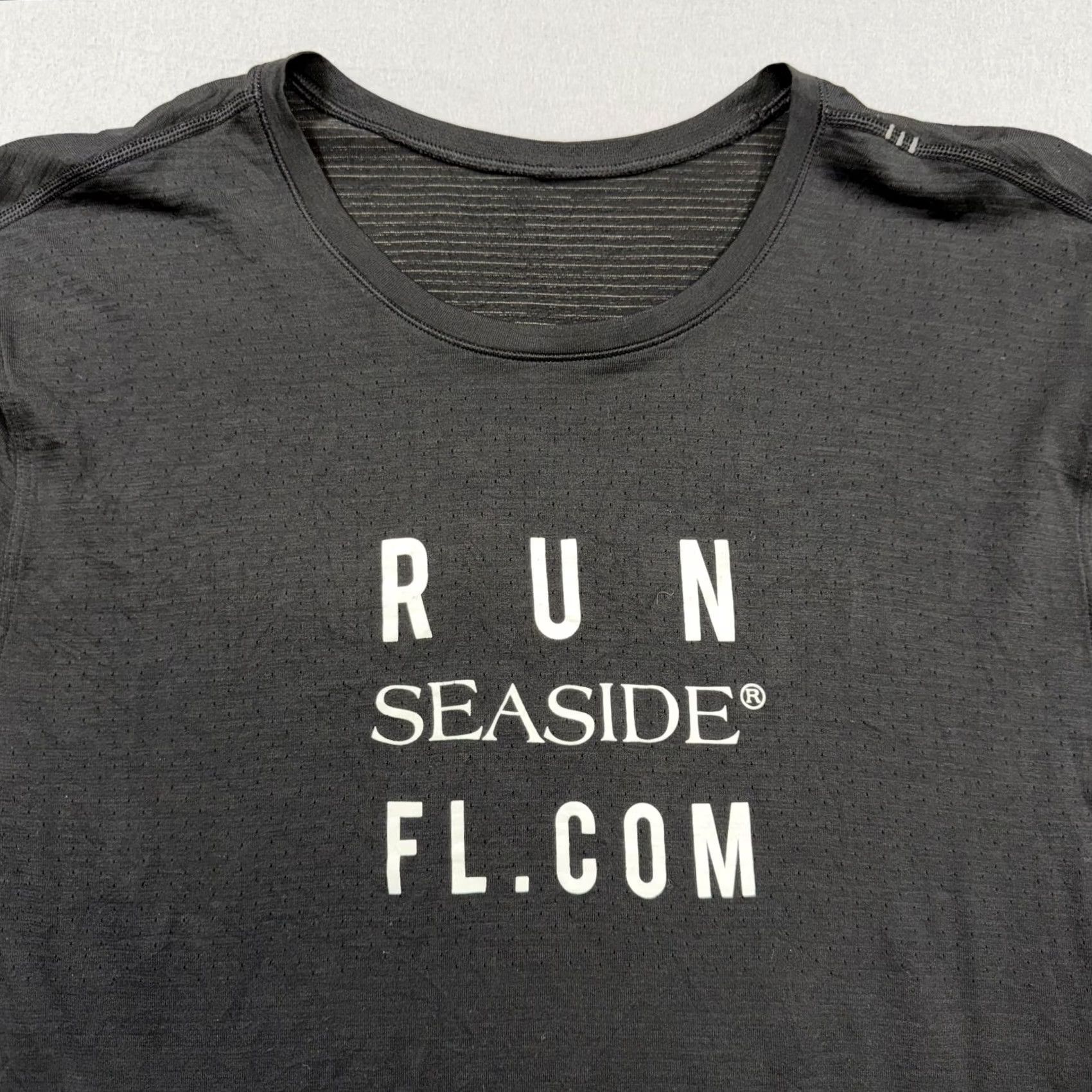 Lululemon Lululemon shirt Mens XL black Seaside Florida performance running stretch gym Shirt Kinder? Size US XL / EU 56 / 4 - 2 Thumbnail