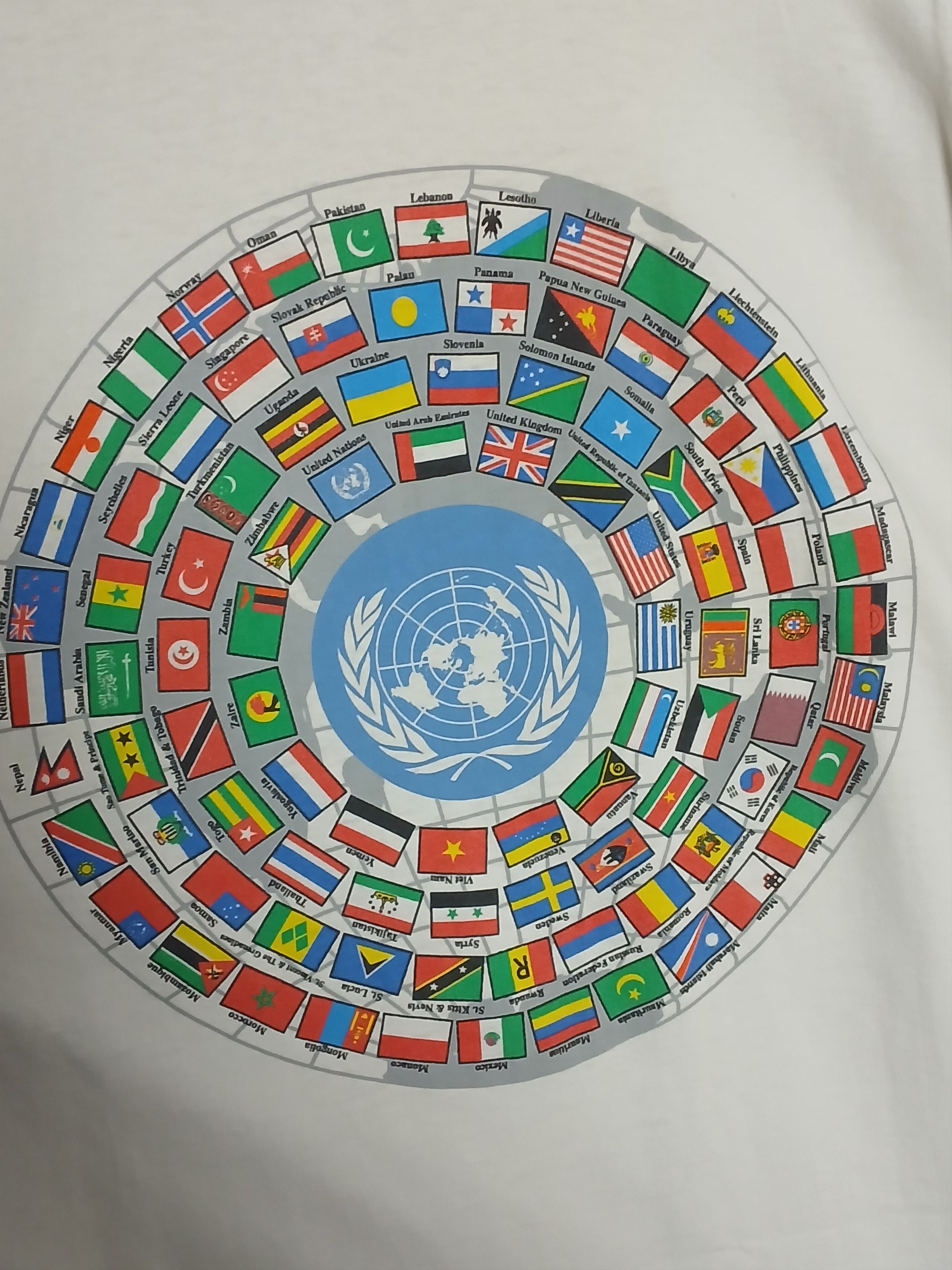 Vintage Vintage United Nations Single Stitch T-Shirt Size US XL / EU 56 / 4 - 4 Thumbnail