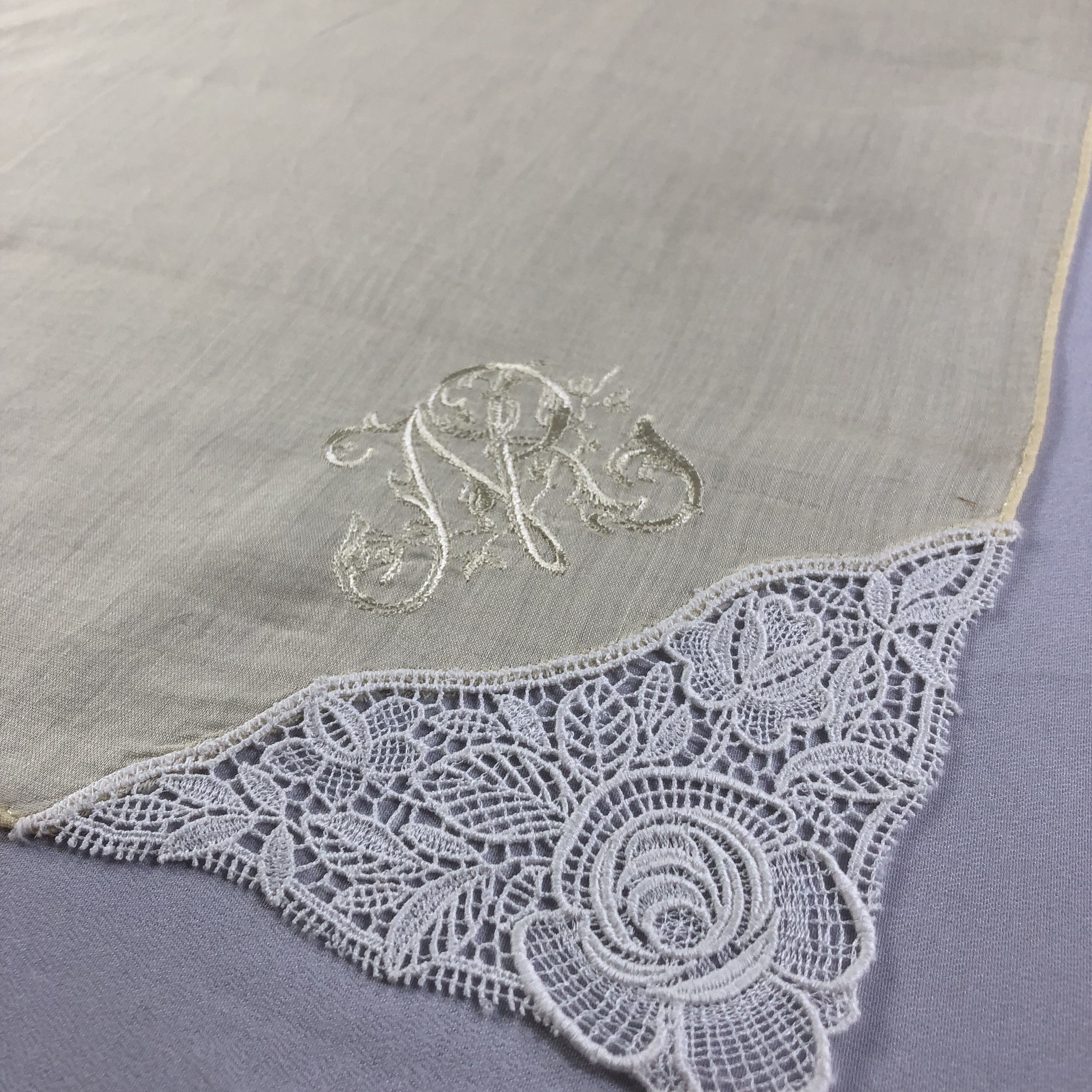 Nina Ricci Nina Ricci Plain Handkerchief Neckerchief Bandana H1614 Size ONE SIZE - 5 Thumbnail
