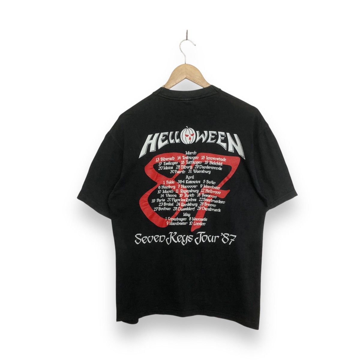 Band Tees HELLOWEEN 1987 VINTAGE BAND TOUR TSHIRT Size US M / EU 48-50 / 2 - 2 Thumbnail