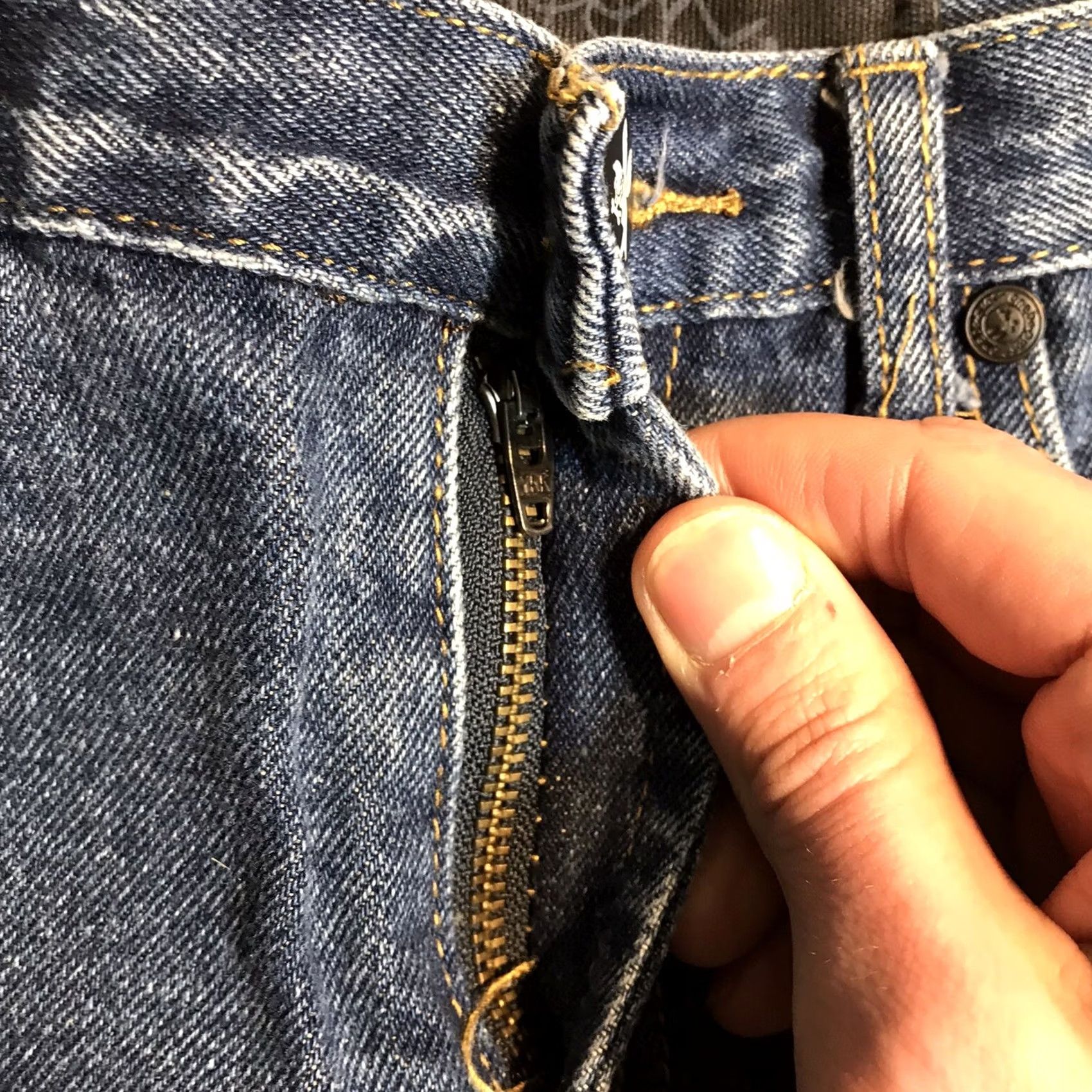 Vintage ONE x OneTeaspoon Jeans Shorts High Waisted Cut Off Raw Hem Womens 25 Blue Denim 5-Pocket Distressed Frayed Hem Casual Vintage? No Size 42" / US 20 - 3 Thumbnail