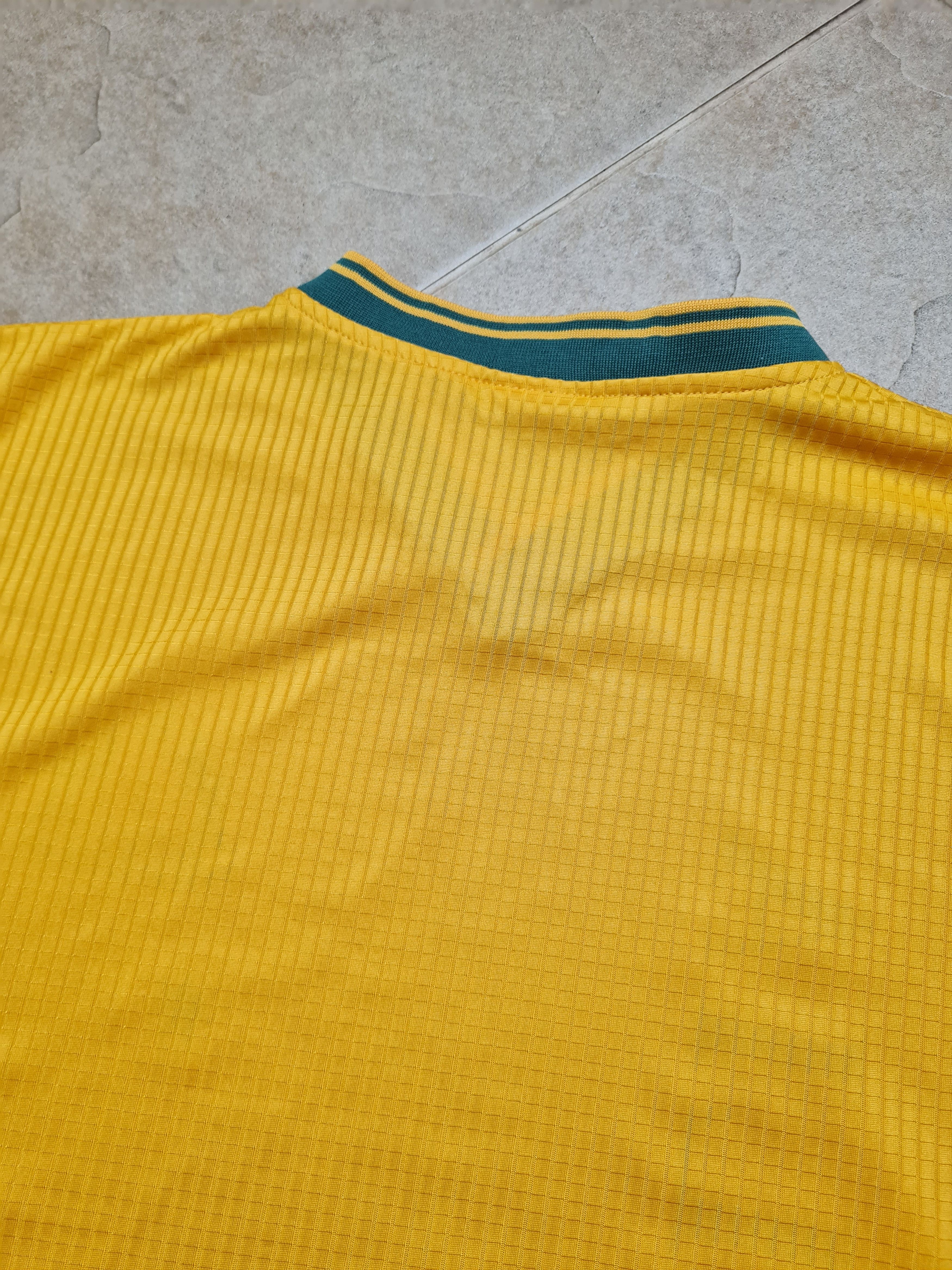 Other Jersey Australia National Football Mens Soccer Team Size L Size US L / EU 52-54 / 3 - 6 Thumbnail