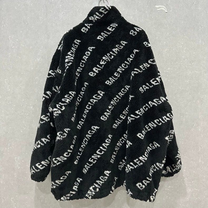 Balenciaga Balenciaga Lambswool Bullet Coat Size XS / US 0-2 / IT 36-38 - 2 Thumbnail