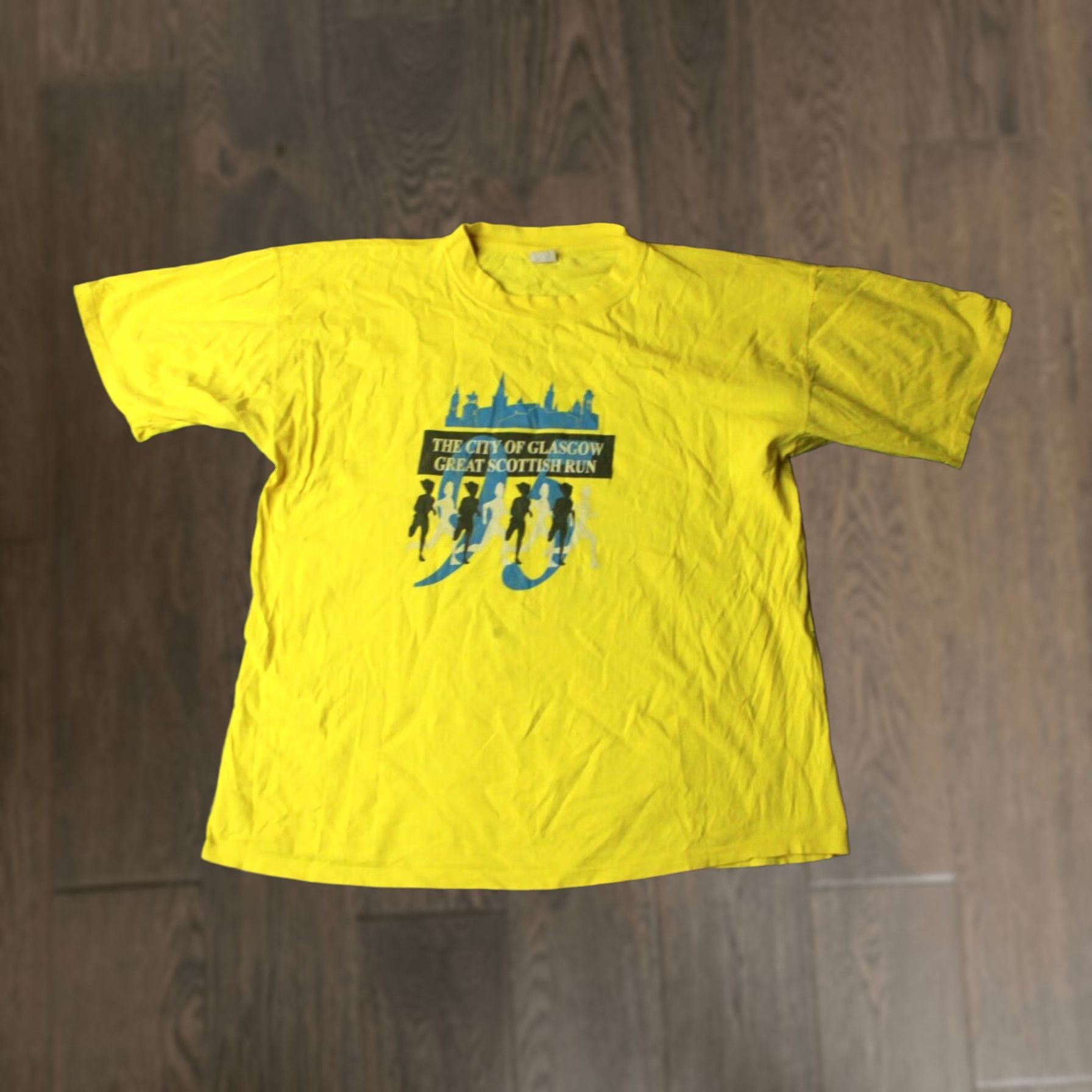 Greats VINTAGE Nike Shirt XL The City Of Glasgow Great Scottish Run 1995 Mens Yellow Short Sleeve Cotton T-Shirt Jersey 1990s Size US XL / EU 56 / 4 - 1 Thumbnail