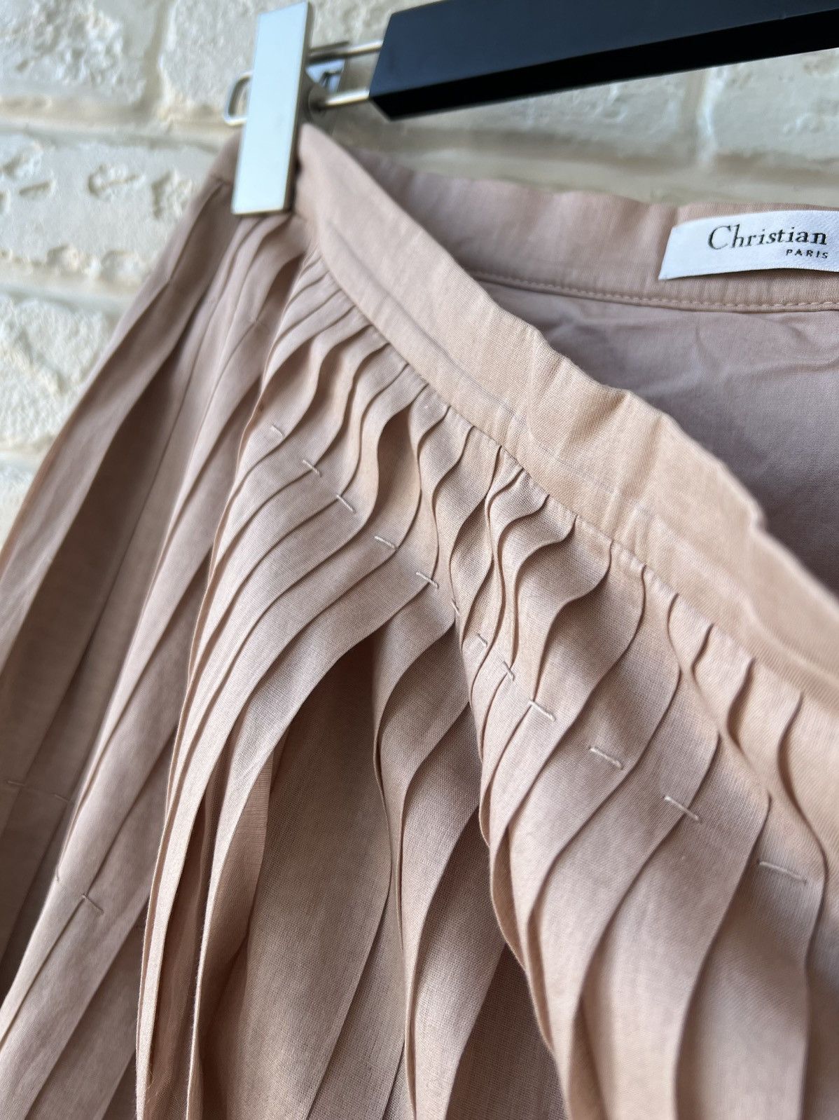Dior Christian Dior Pleated Soft Pink Skirt Size 28" / US 6 / IT 42 - 4 Thumbnail