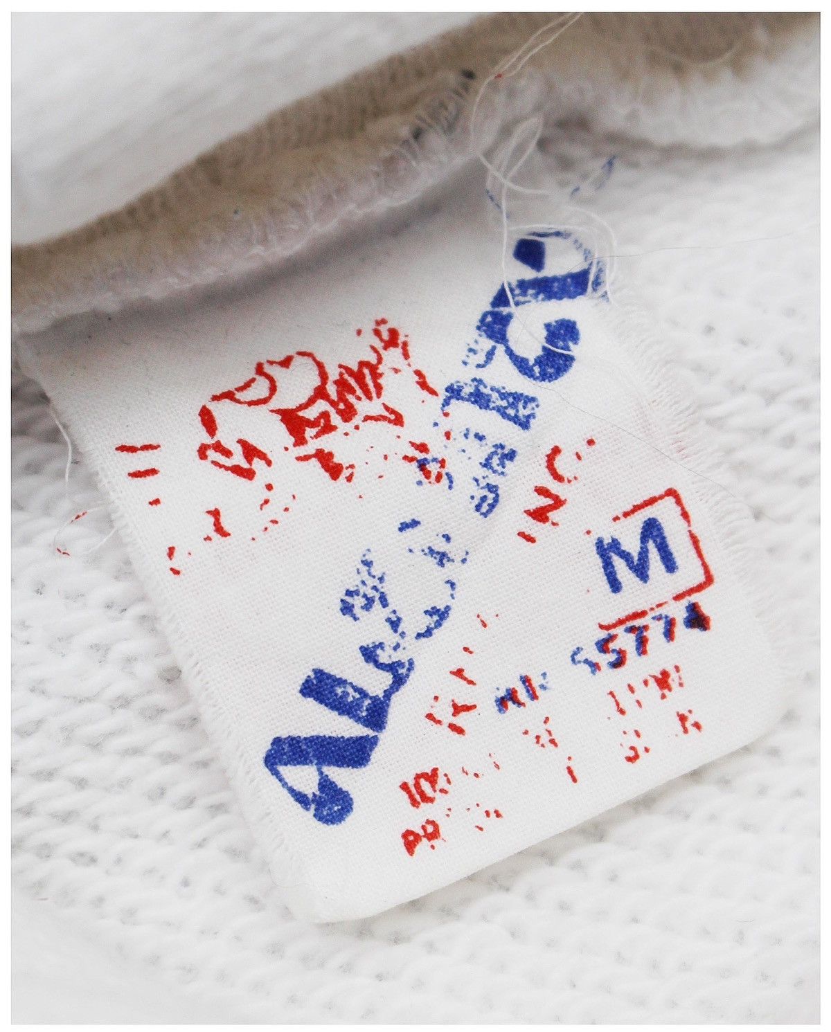 Japanese Brand × Vintage 2000S RNA UNIVERSITY CROP HOODIE Size US M / EU 48-50 / 2 - 5 Thumbnail