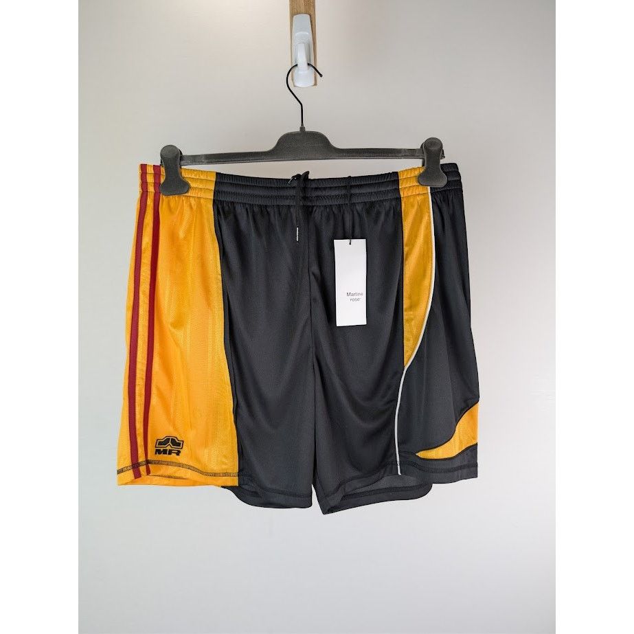 o1rshd1 College Football Shorts in Black/Gold