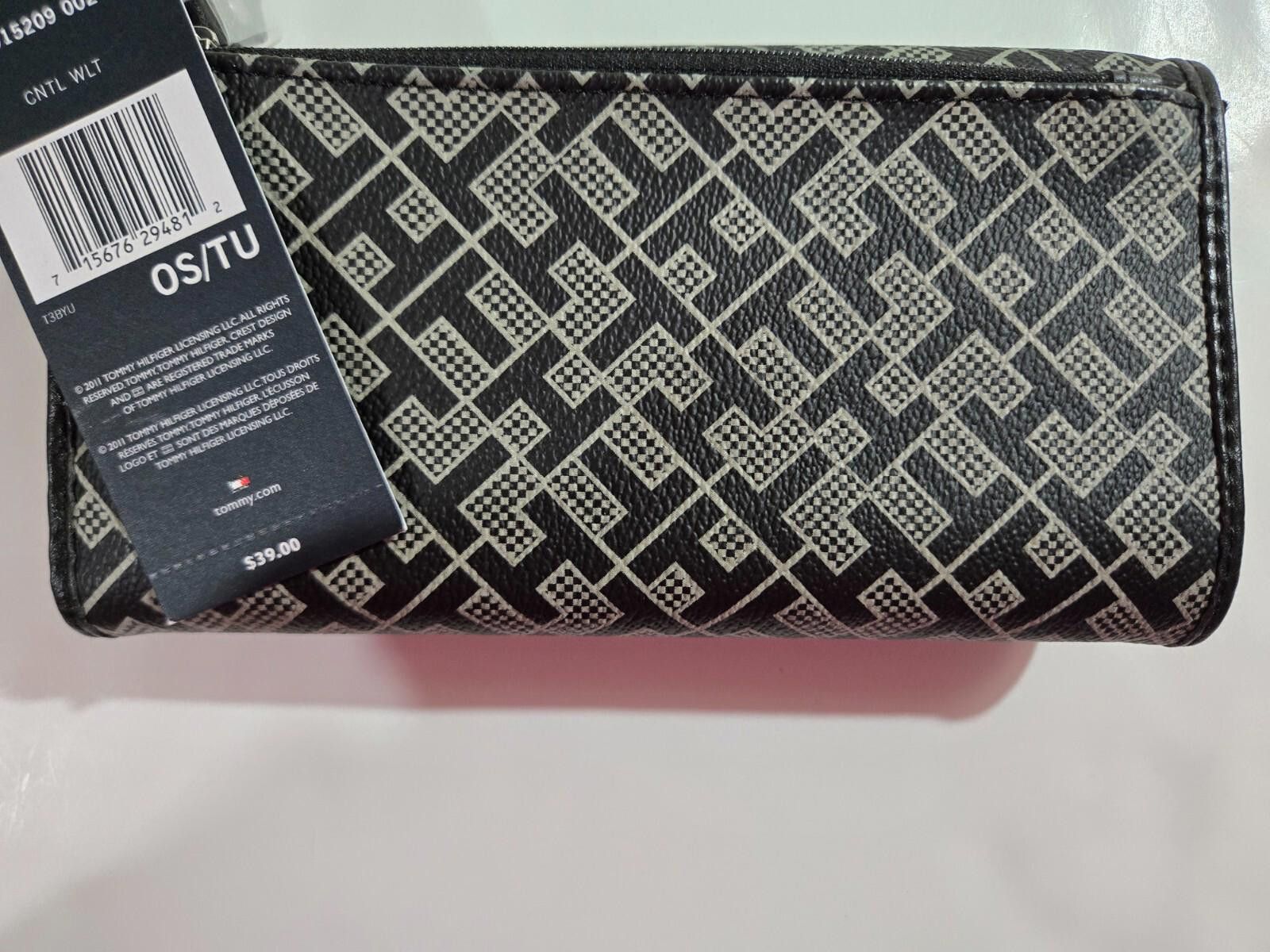Tommy Hilfiger Tommy Hilfiger Signature TH Trifold Checkbook Wallet NWT Size ONE SIZE - 4 Thumbnail