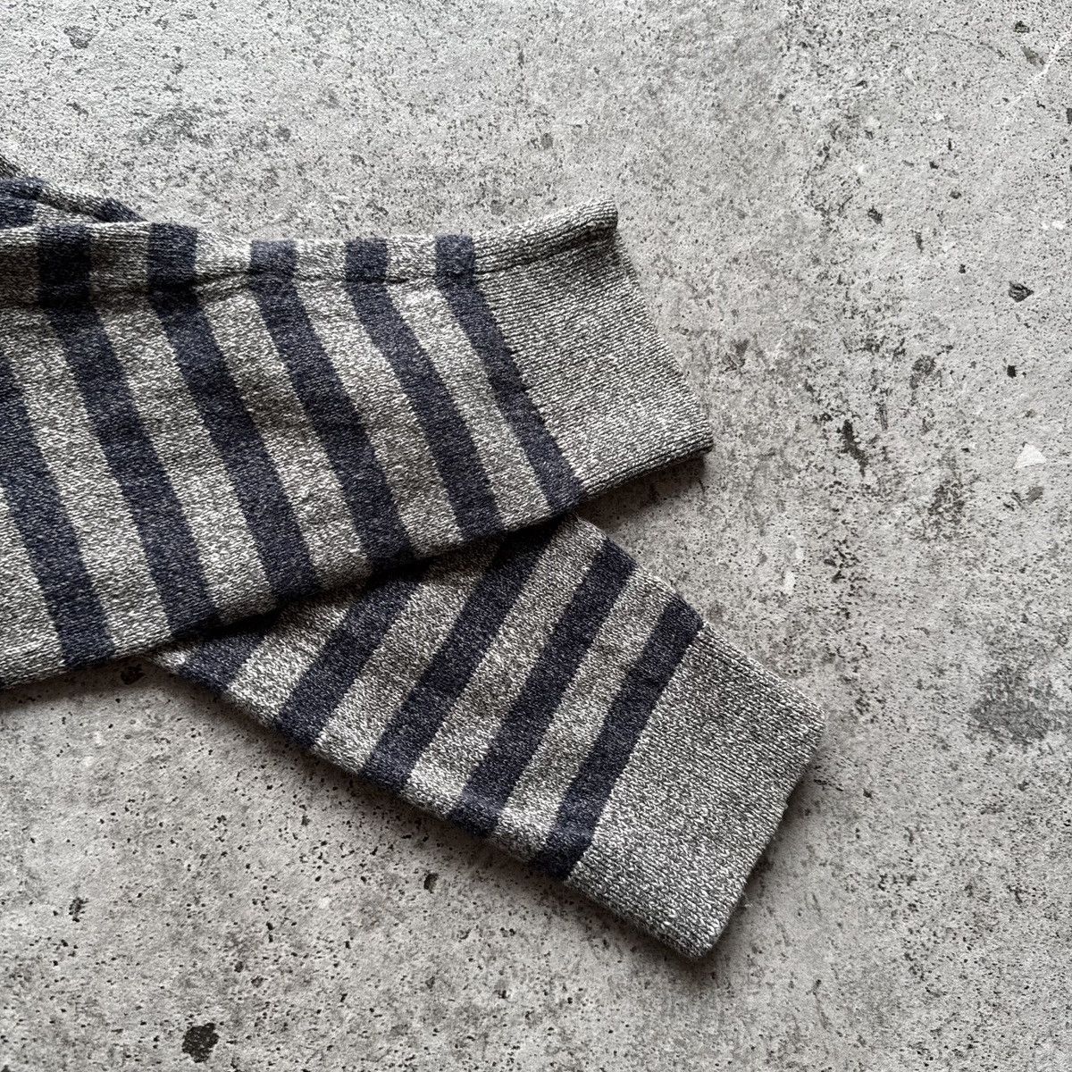 Tommy Hilfiger Tommy Hilfiger Denim Mens Grey Striped Crew Neck Sweater Size US M / EU 48-50 / 2 - 5 Thumbnail