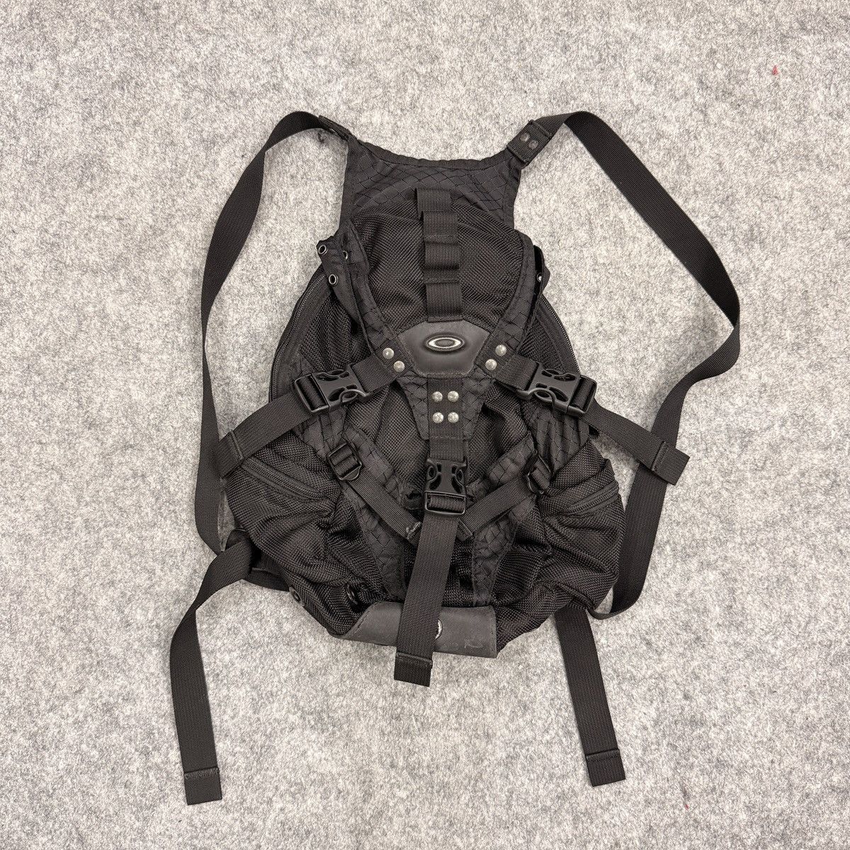 Oakley × Palace Palace x Oakley Icon Backpack Night Clouds | Grailed