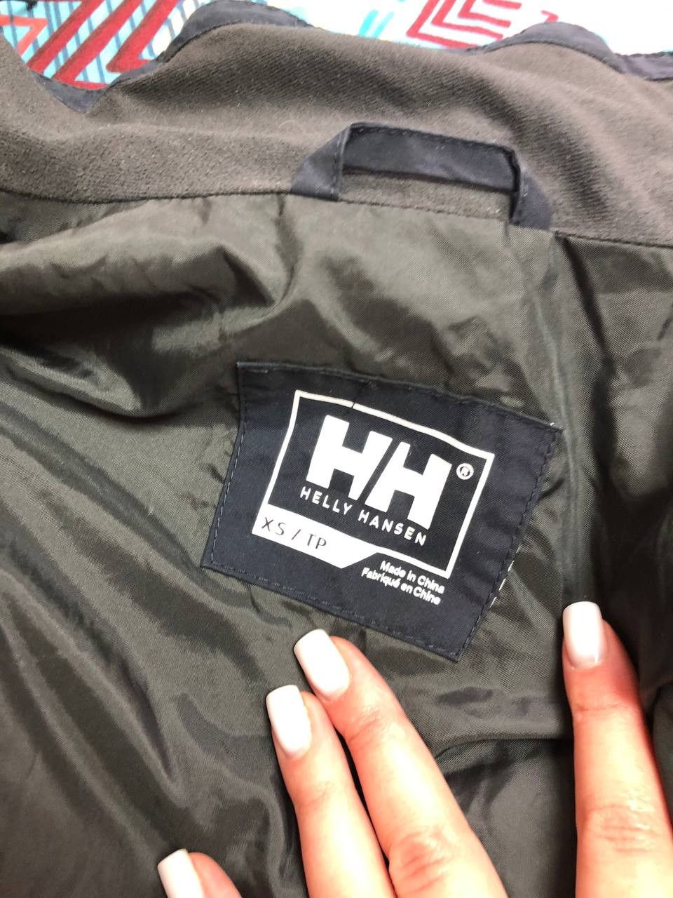 Helly Hansen × Vintage Vintage Helly Hansen Waterproof Outdoor Jacket Size XS / US 0-2 / IT 36-38 - 2 Thumbnail