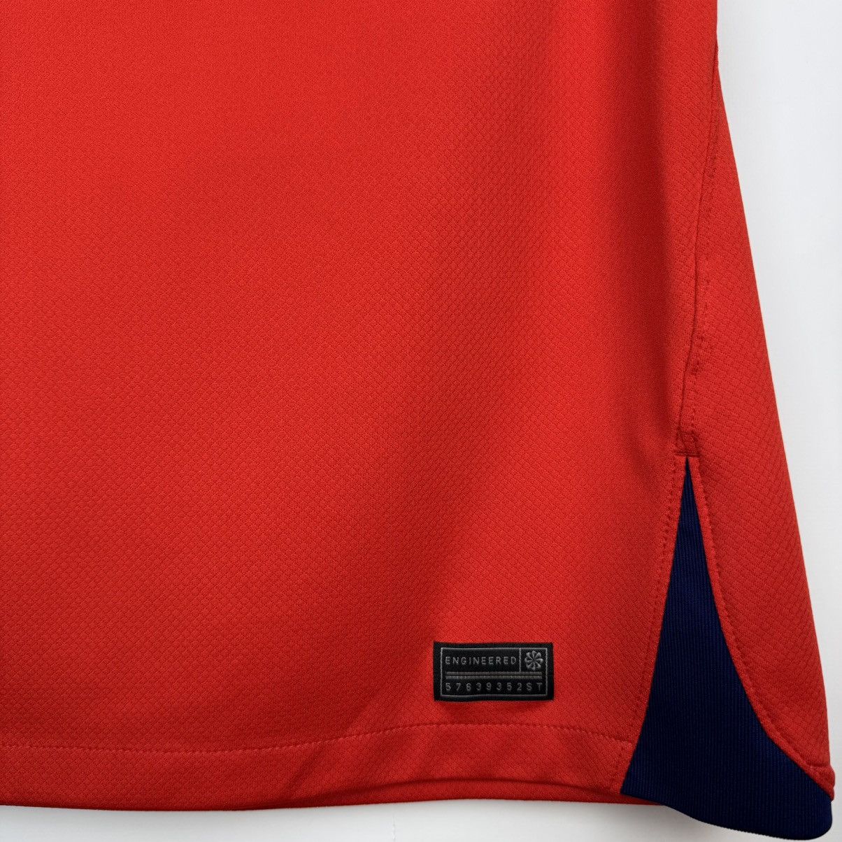 Nike ENGLAND 2022 2023 AWAY FOOTBALL SHIRT SOCCER JERSEY NIKE Size US S / EU 44-46 / 1 - 6 Thumbnail
