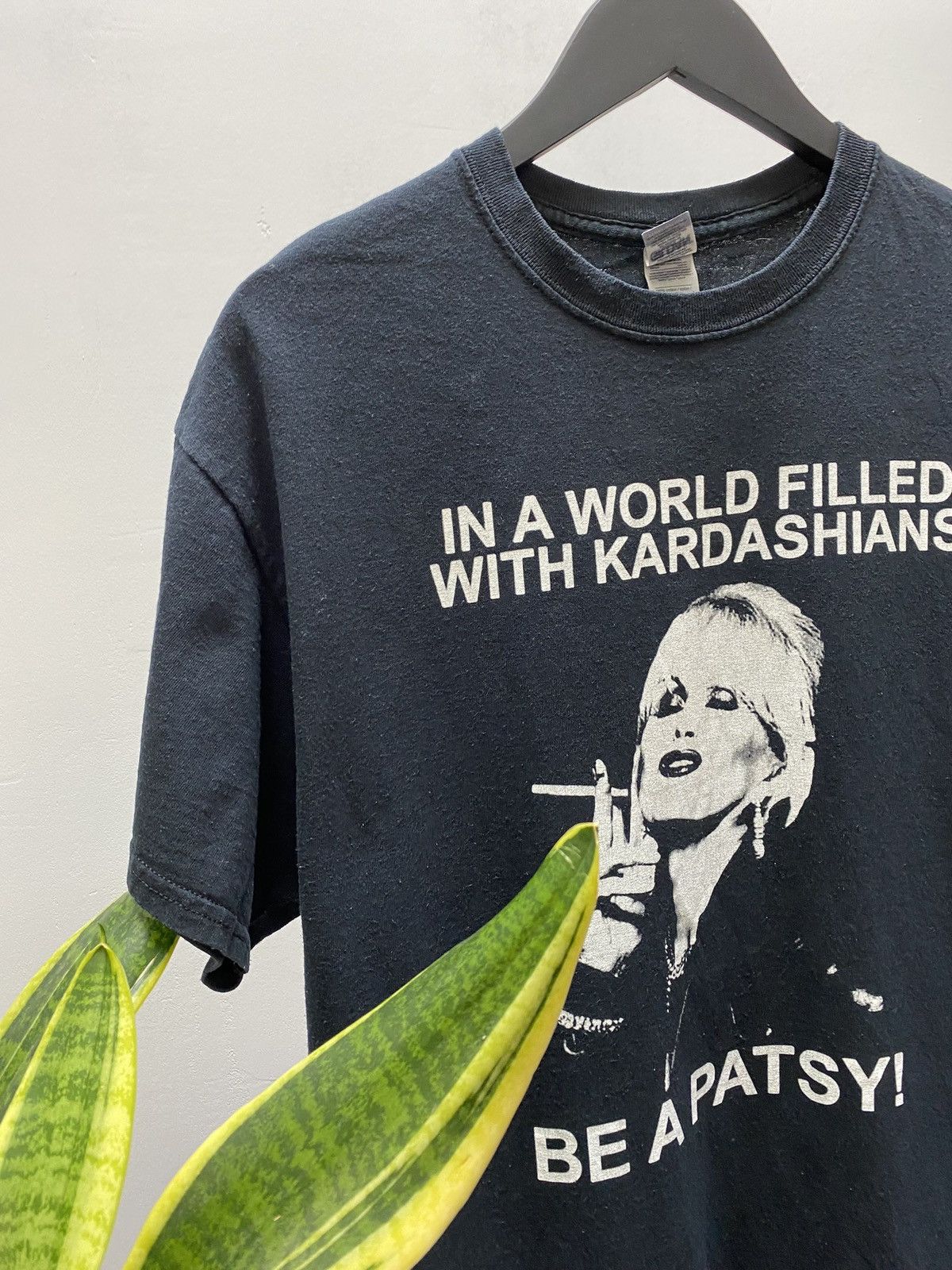 Other Joanna Lumley IN A WORLD FILLED WITH KARDASHIANS BE A PATSY! Size US L / EU 52-54 / 3 - 6 Thumbnail