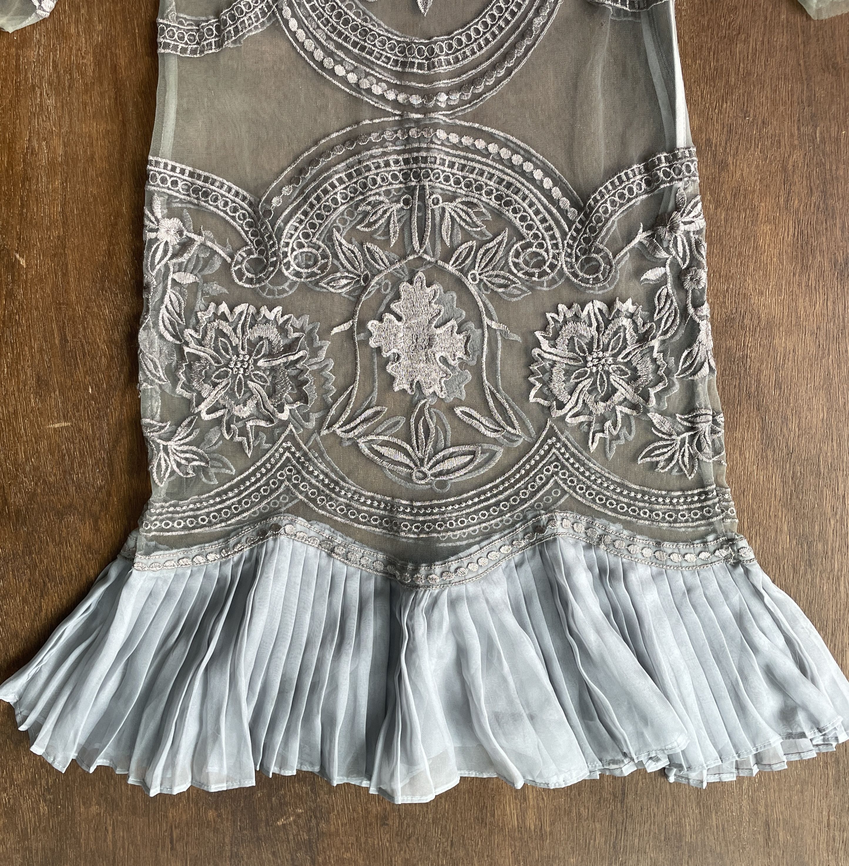 Roberto Cavalli Roberto Cavalli Lace Embroidered Ruffle Hem Dress 3/4 Sleeve Size S / US 4 / IT 40 - 3 Thumbnail