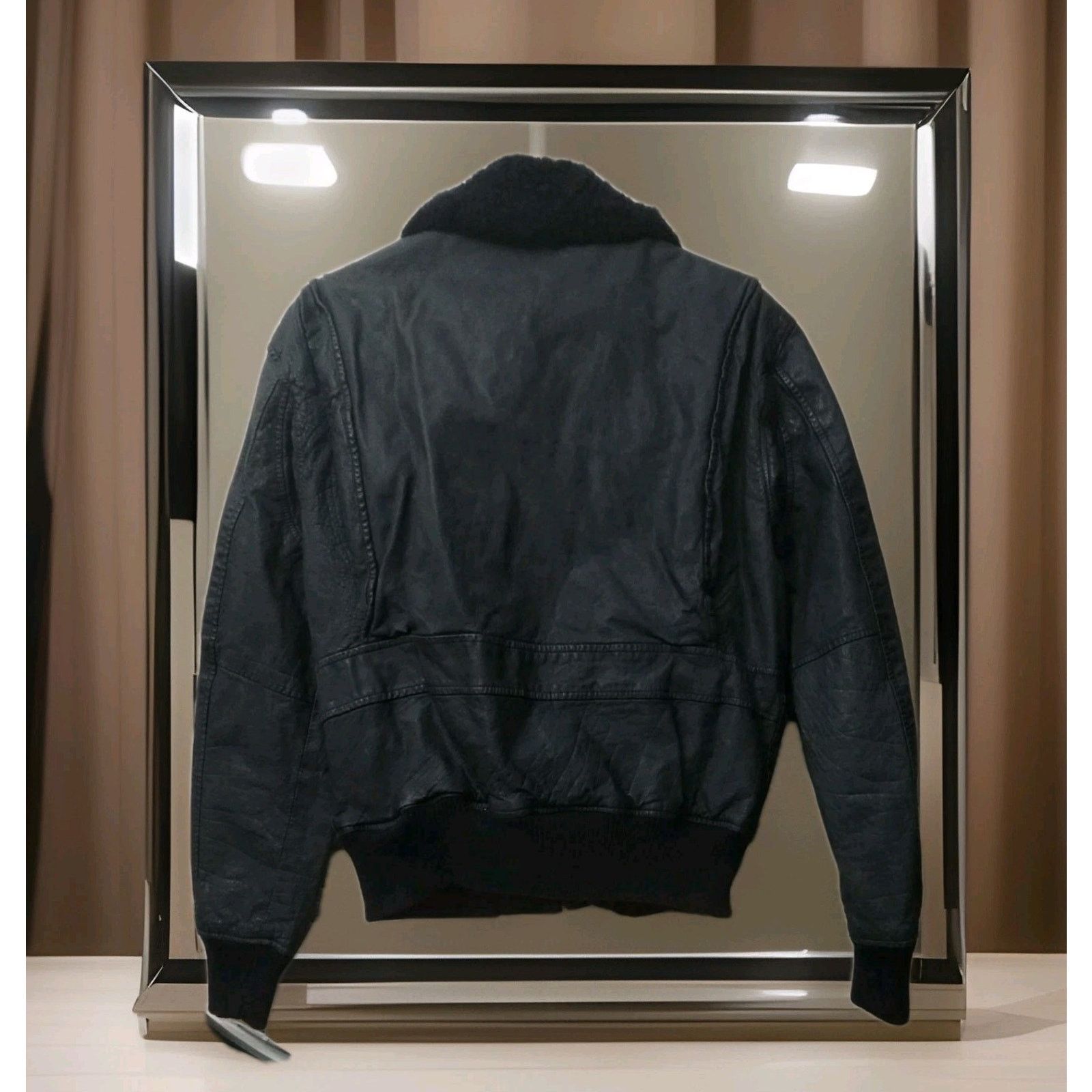 Cooper Vintage Cooper Leather Bomber 40 Black Fur Collar Sherpa Size US XXS / EU 40 - 2 Thumbnail