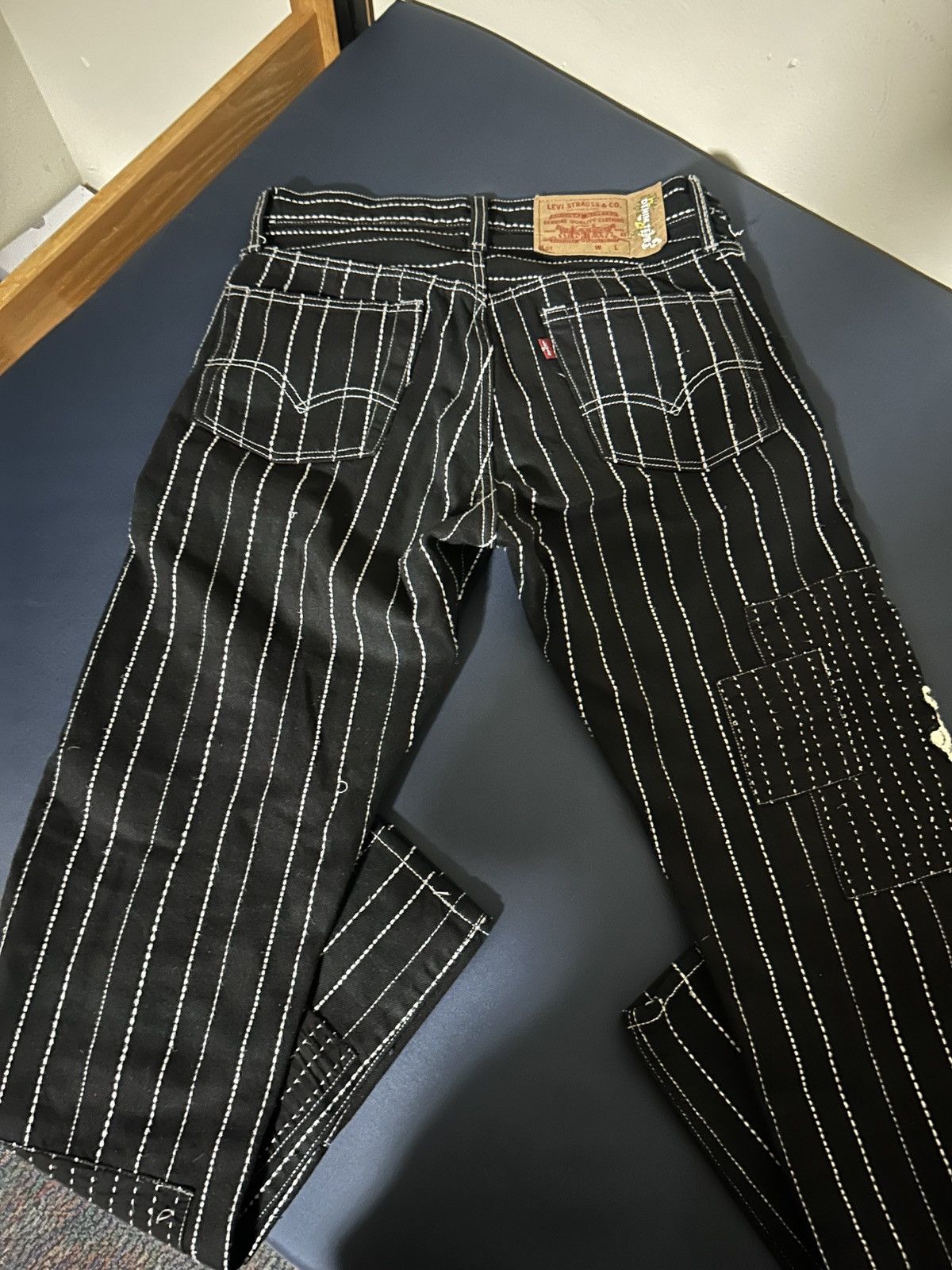 DENIM TEARS × Levi's Denim Tears Peace Patchwork 501 Size US 30 / EU 46 - 2 Thumbnail