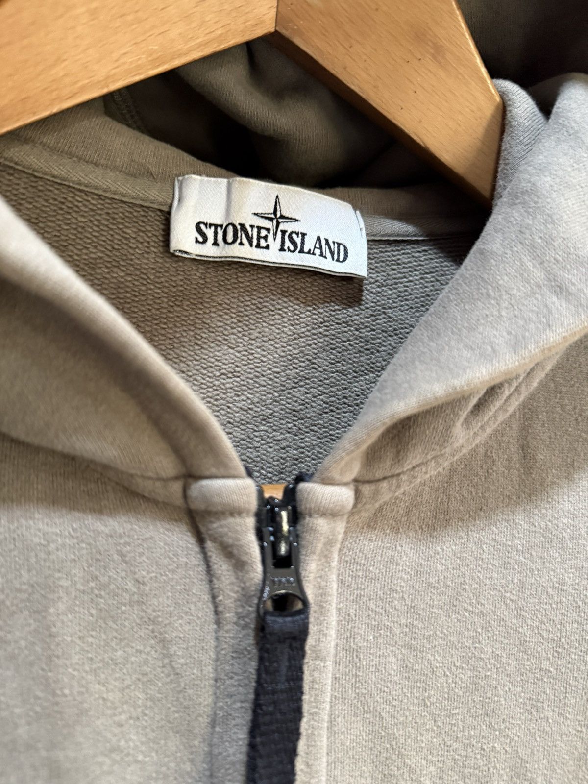 Stone Island Stone Island Zipper Hoodie Soft Green Faded Tee Size US L / EU 52-54 / 3 - 4 Thumbnail
