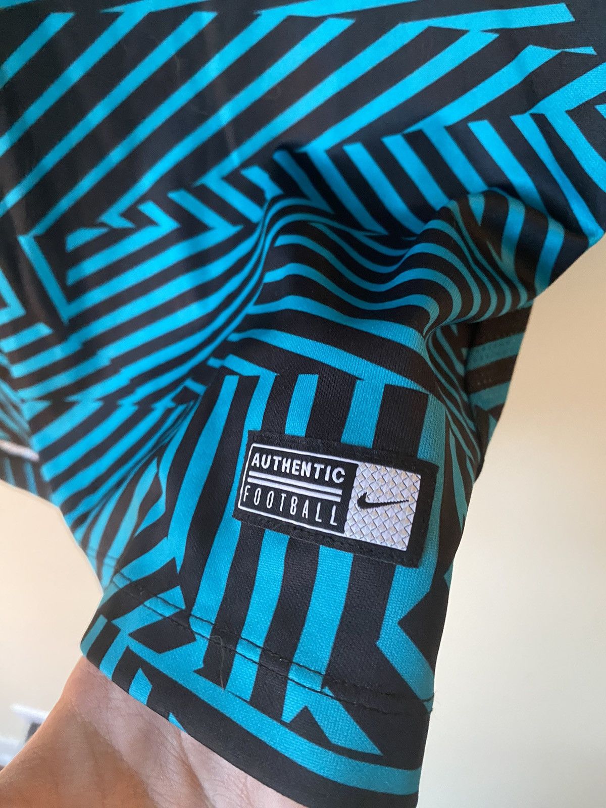 Nike Barcelona 2016/17 Training Top Size US L / EU 52-54 / 3 - 3 Thumbnail