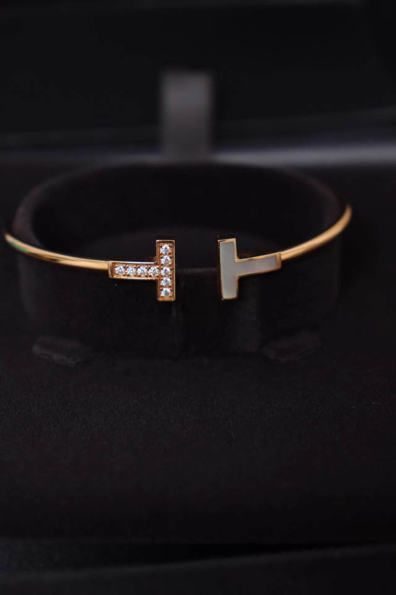 Tiffany & Co. Tiffany Double T Narrow 18K RG D MOP Bangle 15.5 Box 21Oct Size ONE SIZE - 2 Thumbnail