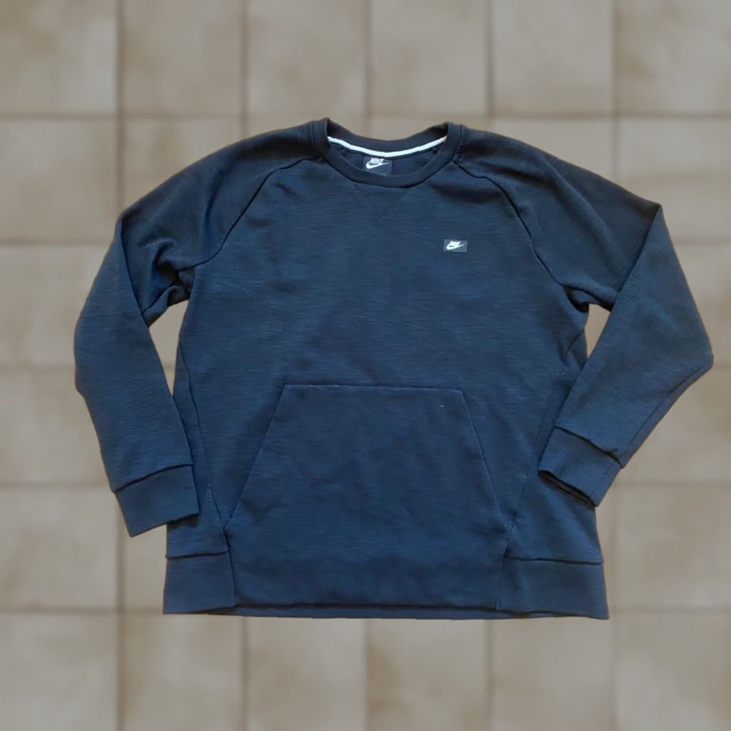 Nike Nike Sweatshirt Large Pullover Crew Black Logo Kangaroo Pocket Mens L EUC Size US L / EU 52-54 / 3 - 1 Thumbnail