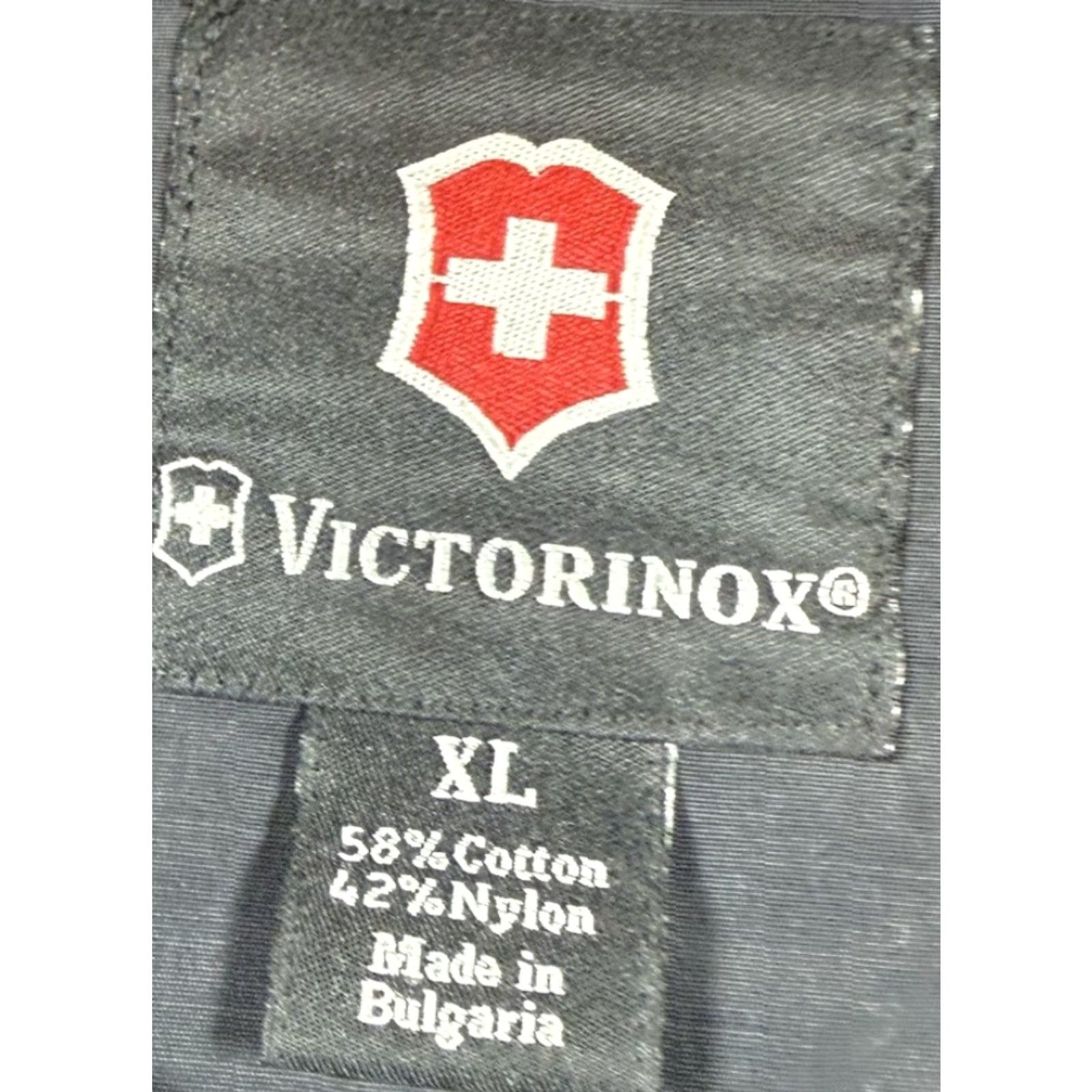 Victorinox Victorinox Shirt Jacket XL Black Long Sleeve Button-Up Pearl Snap 4 Pocket Mens Army Theme Button-Up Closure Snap Accents Pockets Regular Size Type"} Size US XL / EU 56 / 4 - 5 Thumbnail