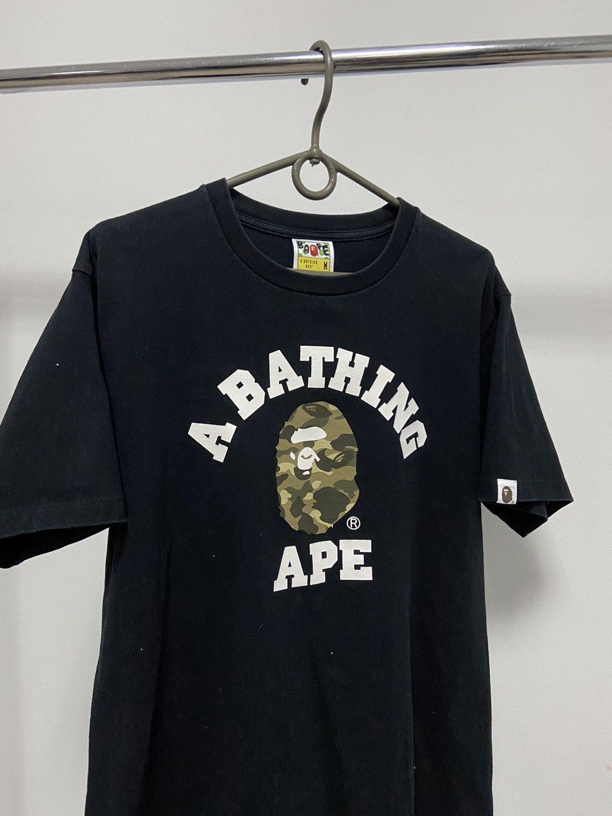Bape 1st Camo College Tee Size US M / EU 48-50 / 2 - 2 Thumbnail