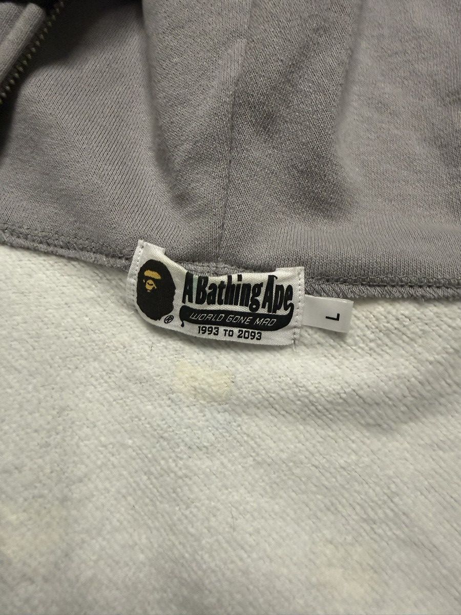 Bape BAPE x Minions grey shark hoodie Size US L / EU 52-54 / 3 - 5 Thumbnail