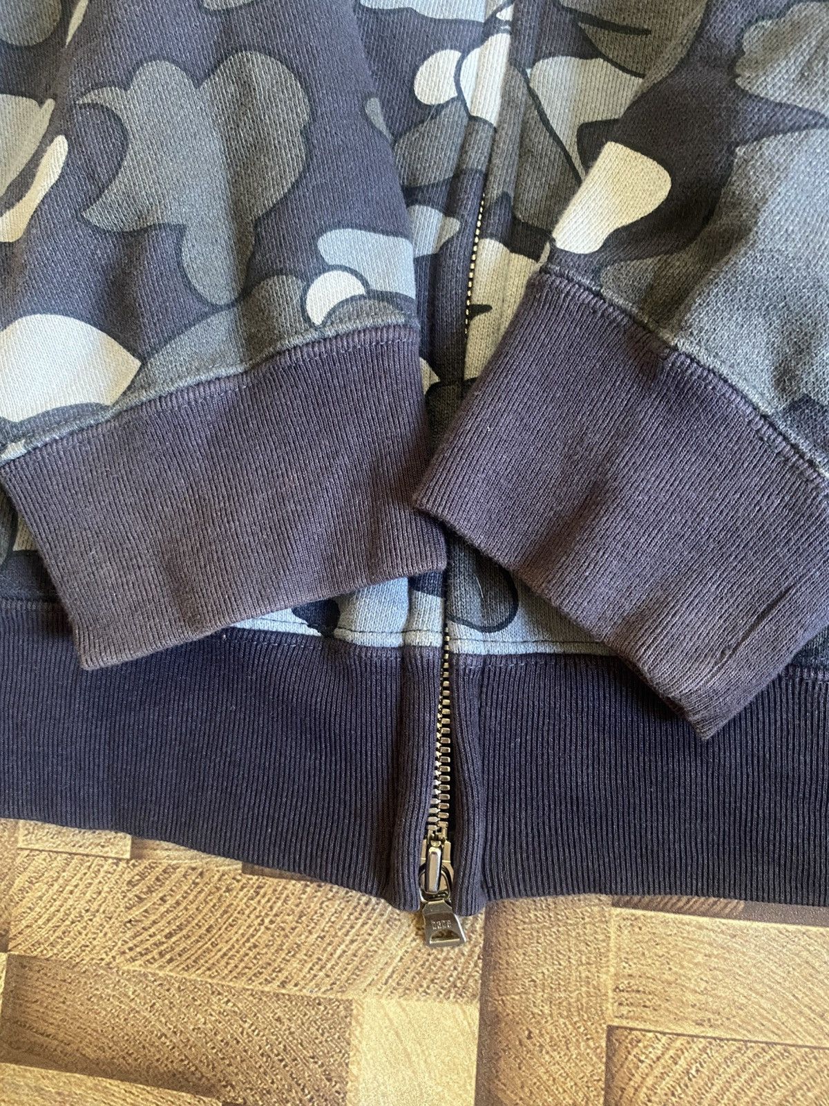 Bape OG Bape sta fullzip Size US M / EU 48-50 / 2 - 3 Thumbnail