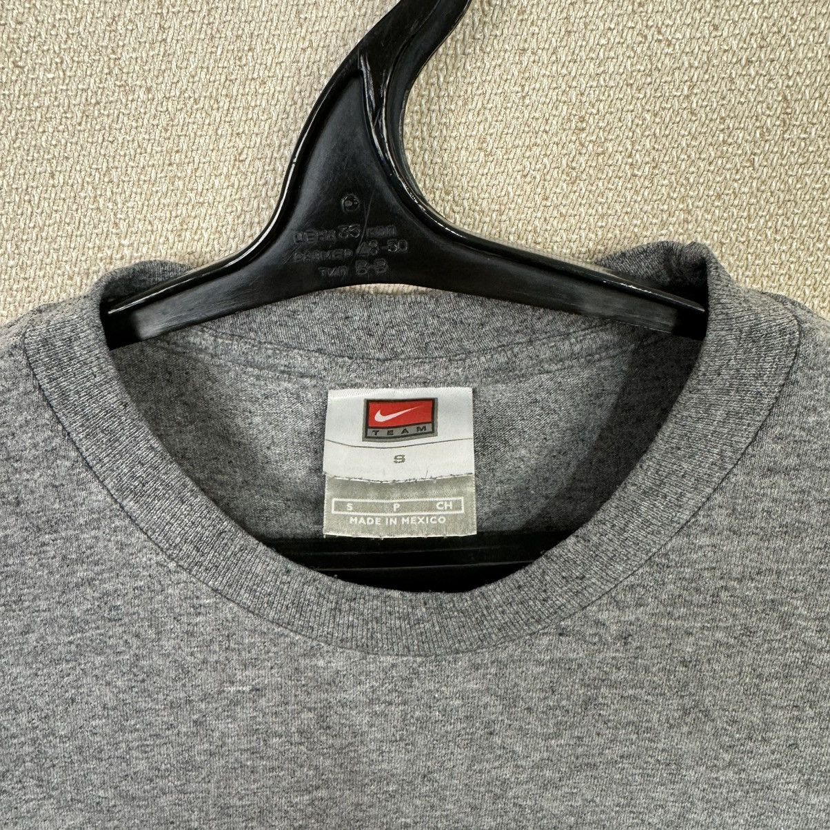 MLB × Nike × Vintage Vintage Nike Red Sox Boston T shirt Swoosh 00s MLB S Size US S / EU 44-46 / 1 - 10 Thumbnail