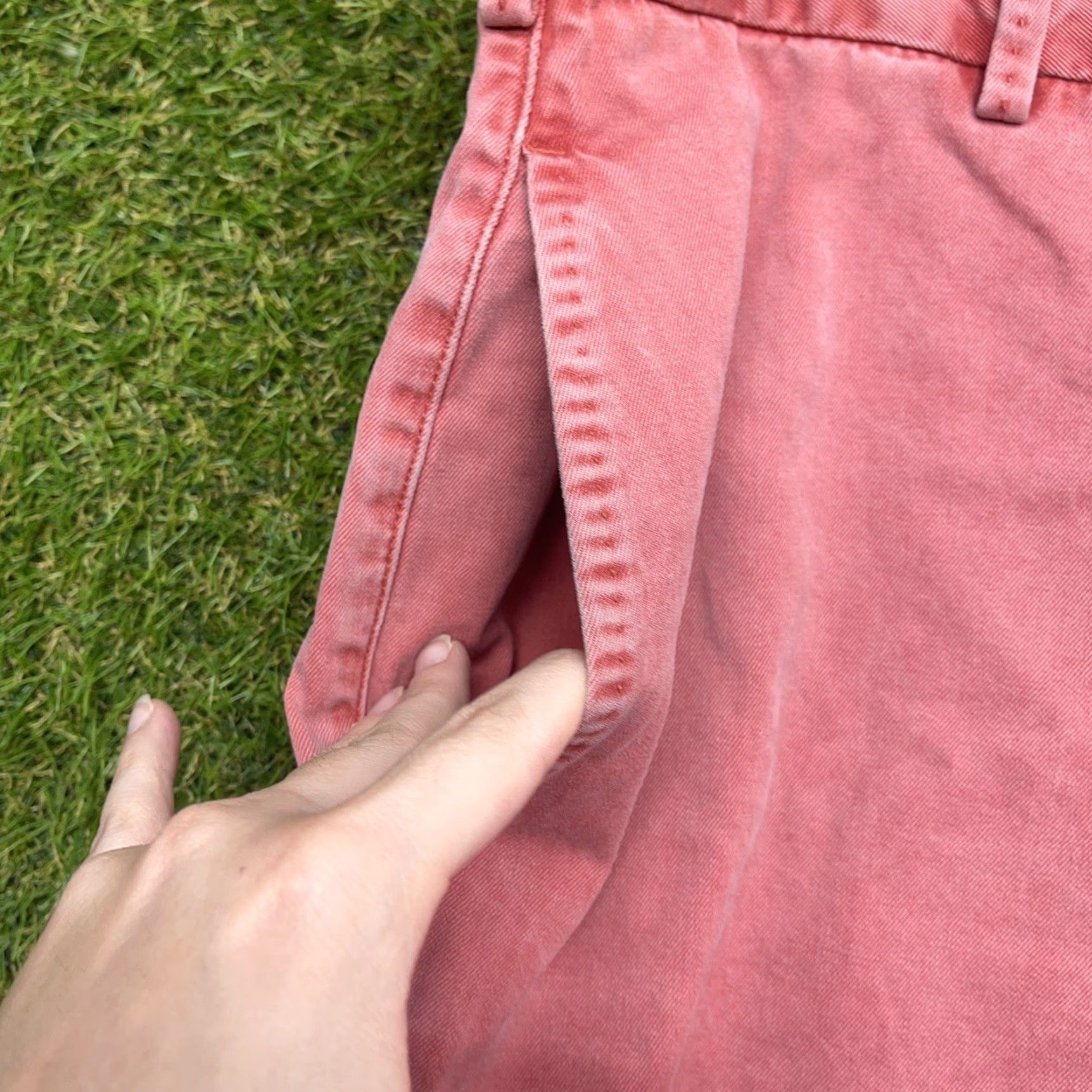 Peter Millar VINTAGE Peter Millar Men's Chino Shorts Casual Lightweight 8” Inseam Pink 35 Waist Size US 35 - 7 Thumbnail