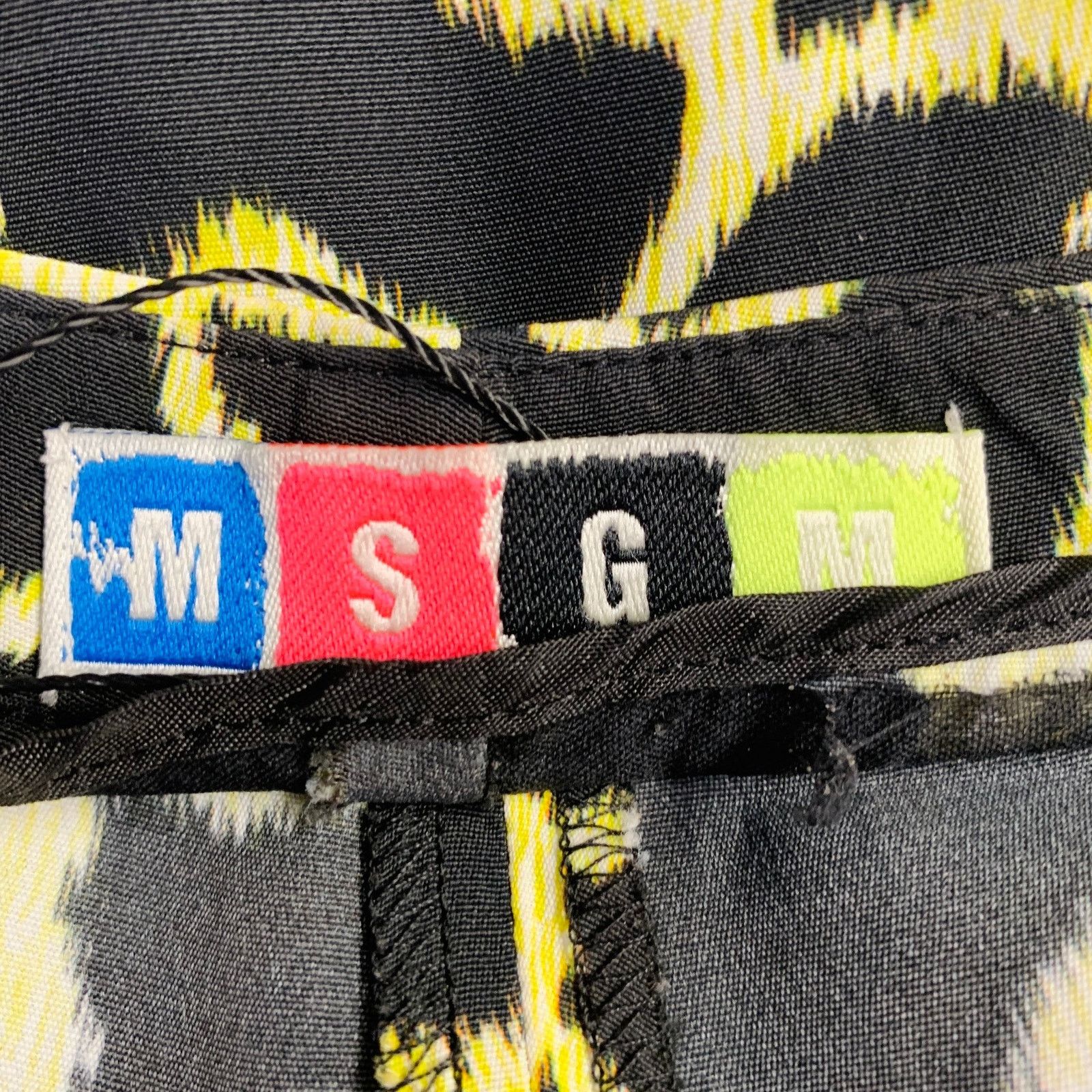 MSGM Black Yellow Viscose Animal Print Tapered Zip Fly Pants Size 28" / US 6 / IT 42 - 4 Thumbnail