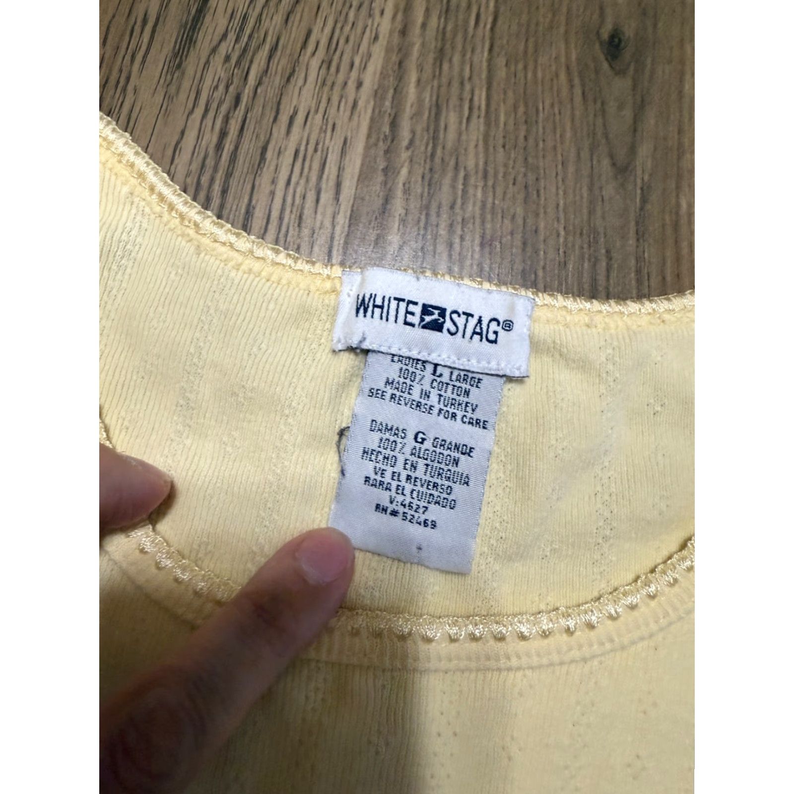 Vintage White Stag Tank Top Women L Yellow Sleeveless Shirt Tank Top Regular Casual Modern Basic Size L / US 10 / IT 46 - 4 Thumbnail