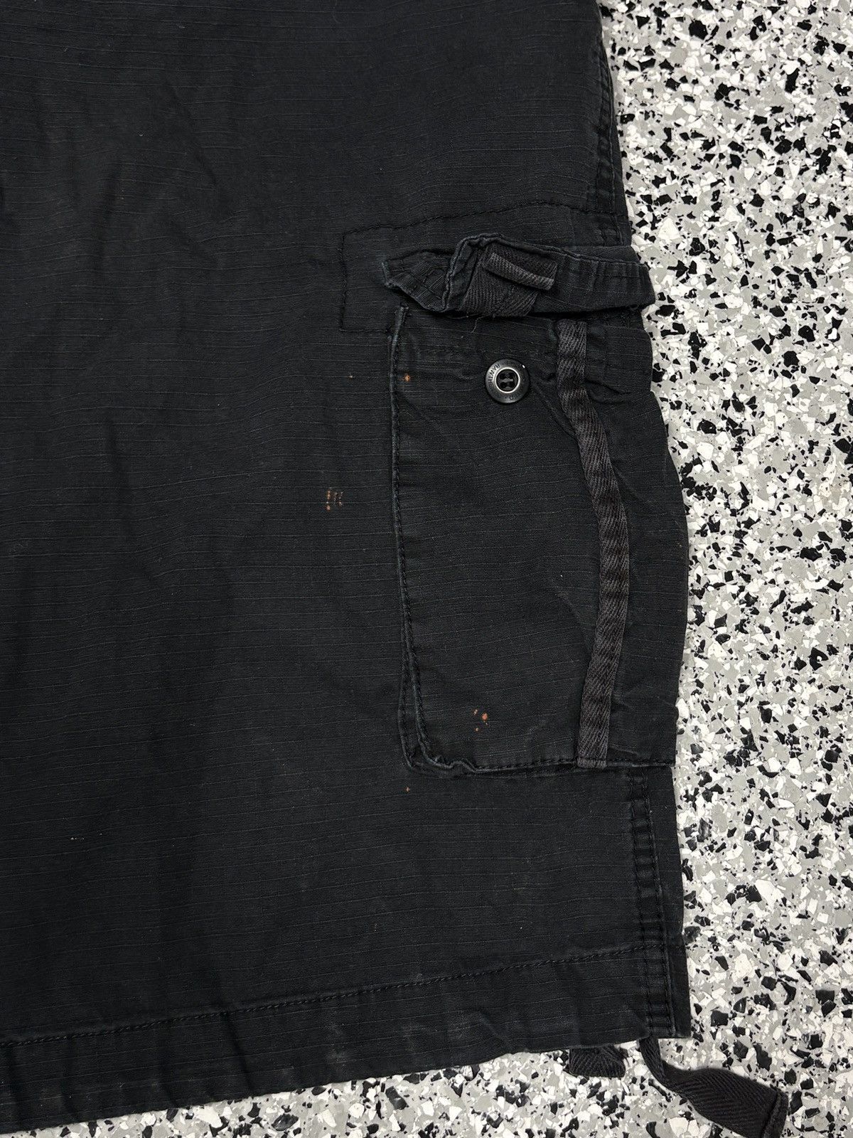 Ecko Unltd. 2000s Ecko Untld. Black Cargo Baggy Fit Shorts Size 36 Size US 36 / EU 52 - 7 Thumbnail