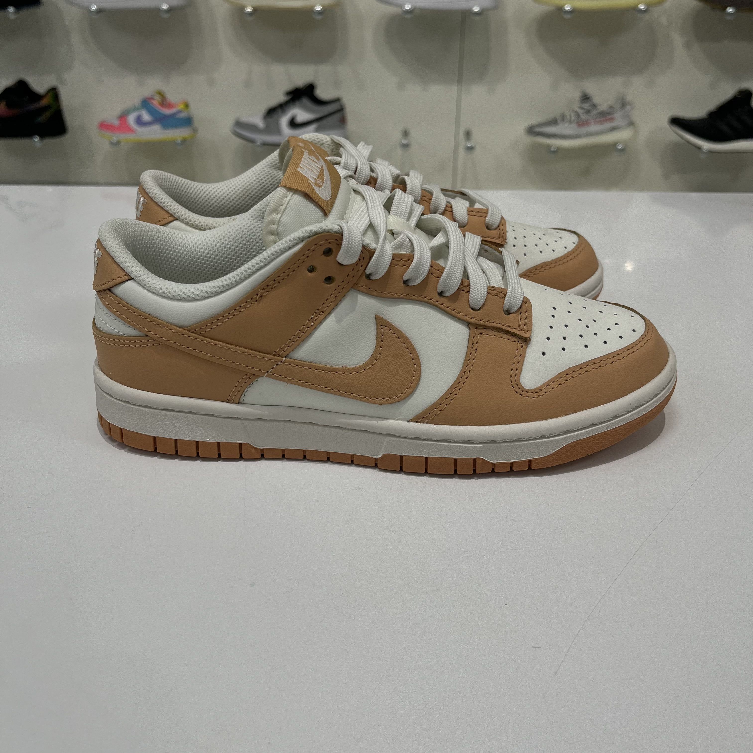 Nike Nike Dunk Low Harvest Moon (W) Size US 6.5 / EU 39-40 - 4 Thumbnail