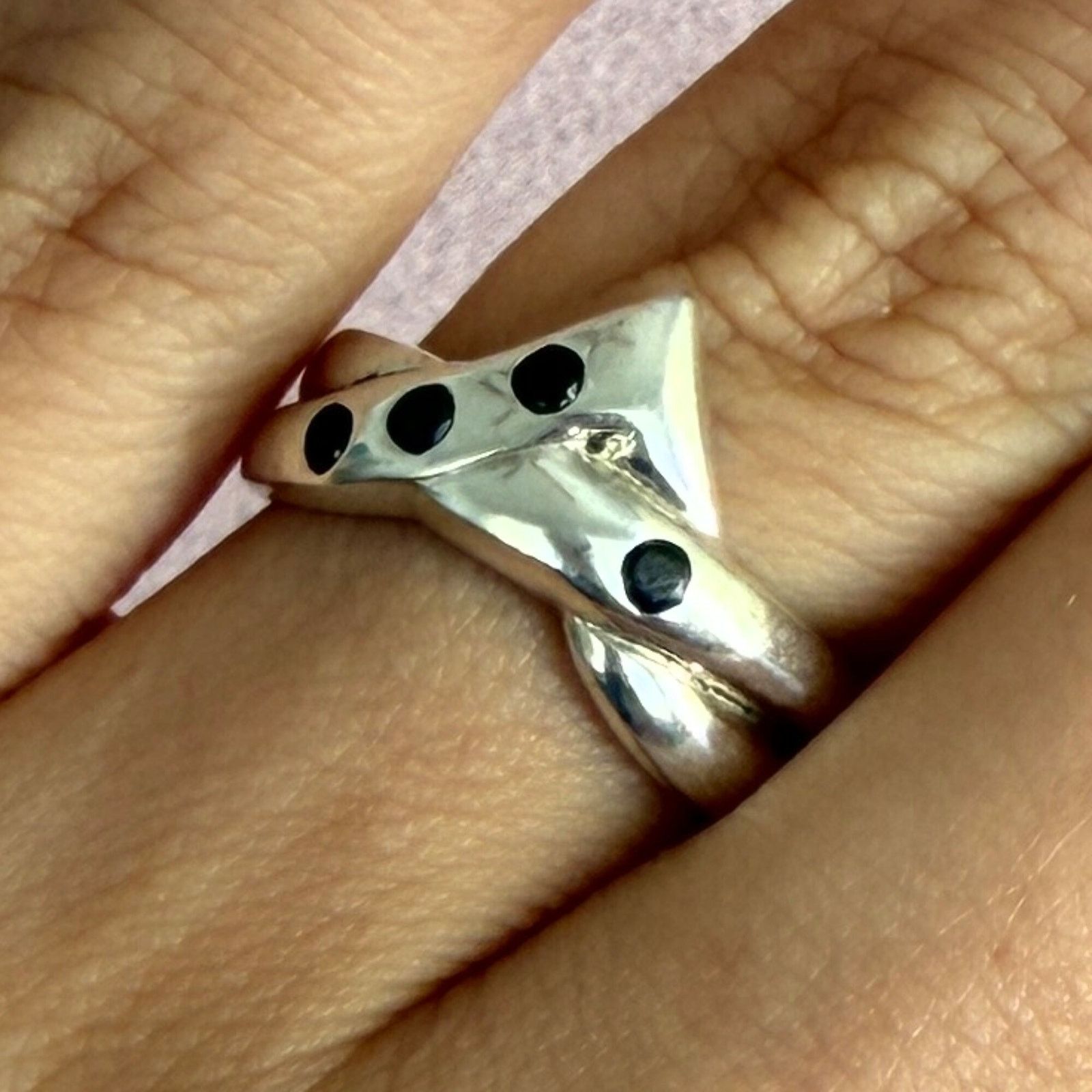 Sterling Silver sterling silver black cz v-shape band ring size 7 Size ONE SIZE - 1 Thumbnail