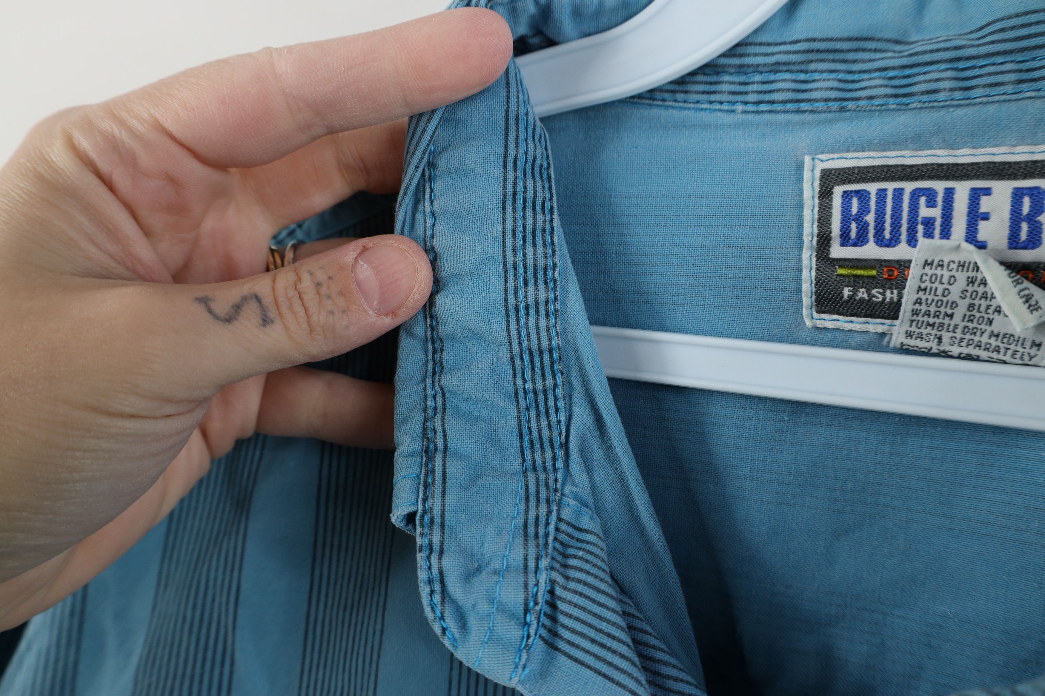 Vintage Vintage 90s Streetwear Baggy Striped Button Shirt Blue Size US M / EU 48-50 / 2 - 12 Thumbnail