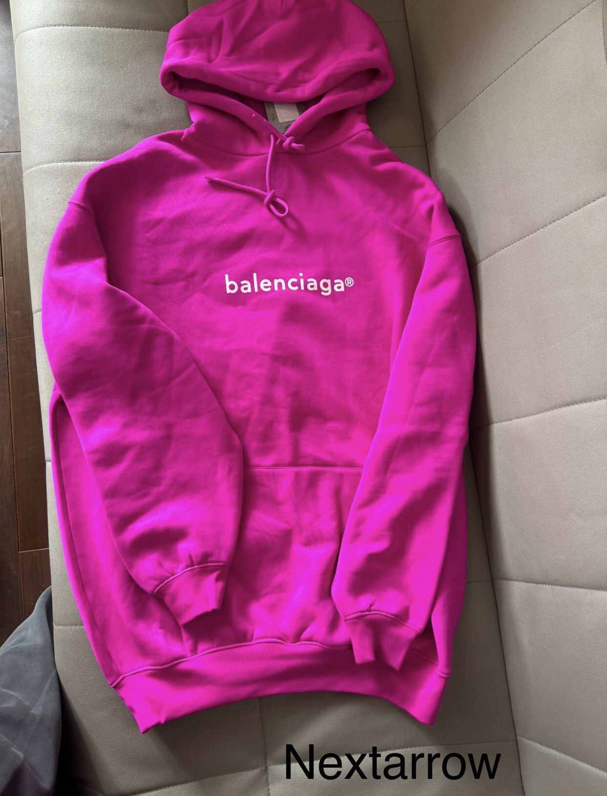 Balenciaga Balenciaga dragon fruit colored hoodie2412-Nextarrow Size S / US 4 / IT 40 - 1 Thumbnail