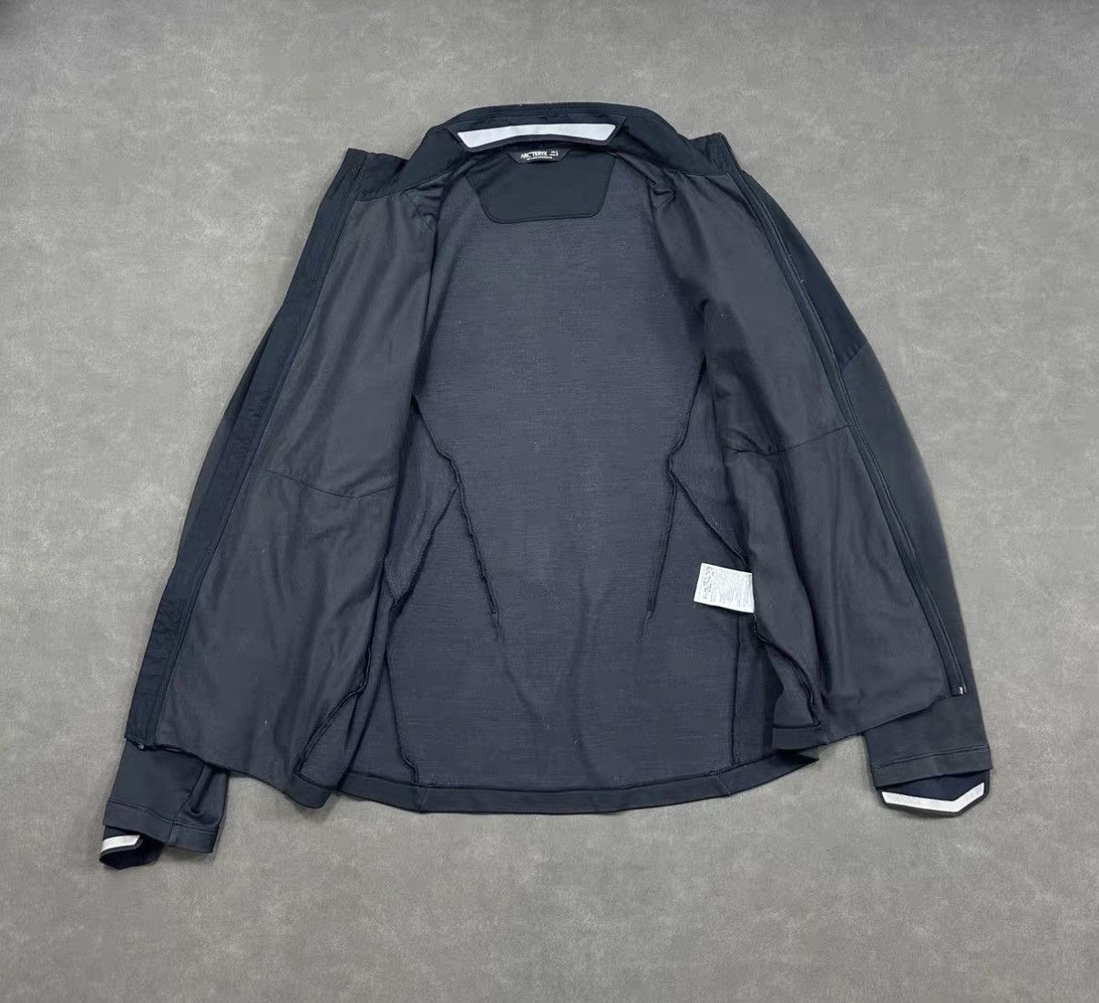 Arc'teryx Arcteryx A2B Comp Jacket J16 Size US L / EU 52-54 / 3 - 4 Thumbnail